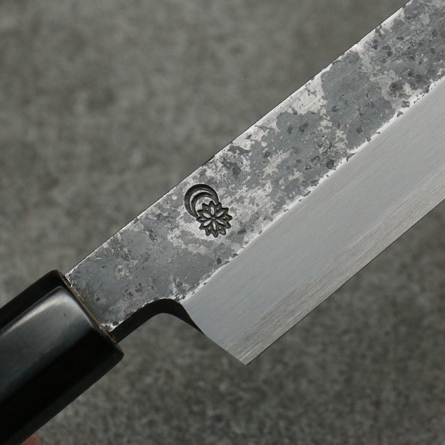 菊月 白ニ鋼 黒打 柳刃包丁 和包丁 300mm 朴柄 - 清助刃物