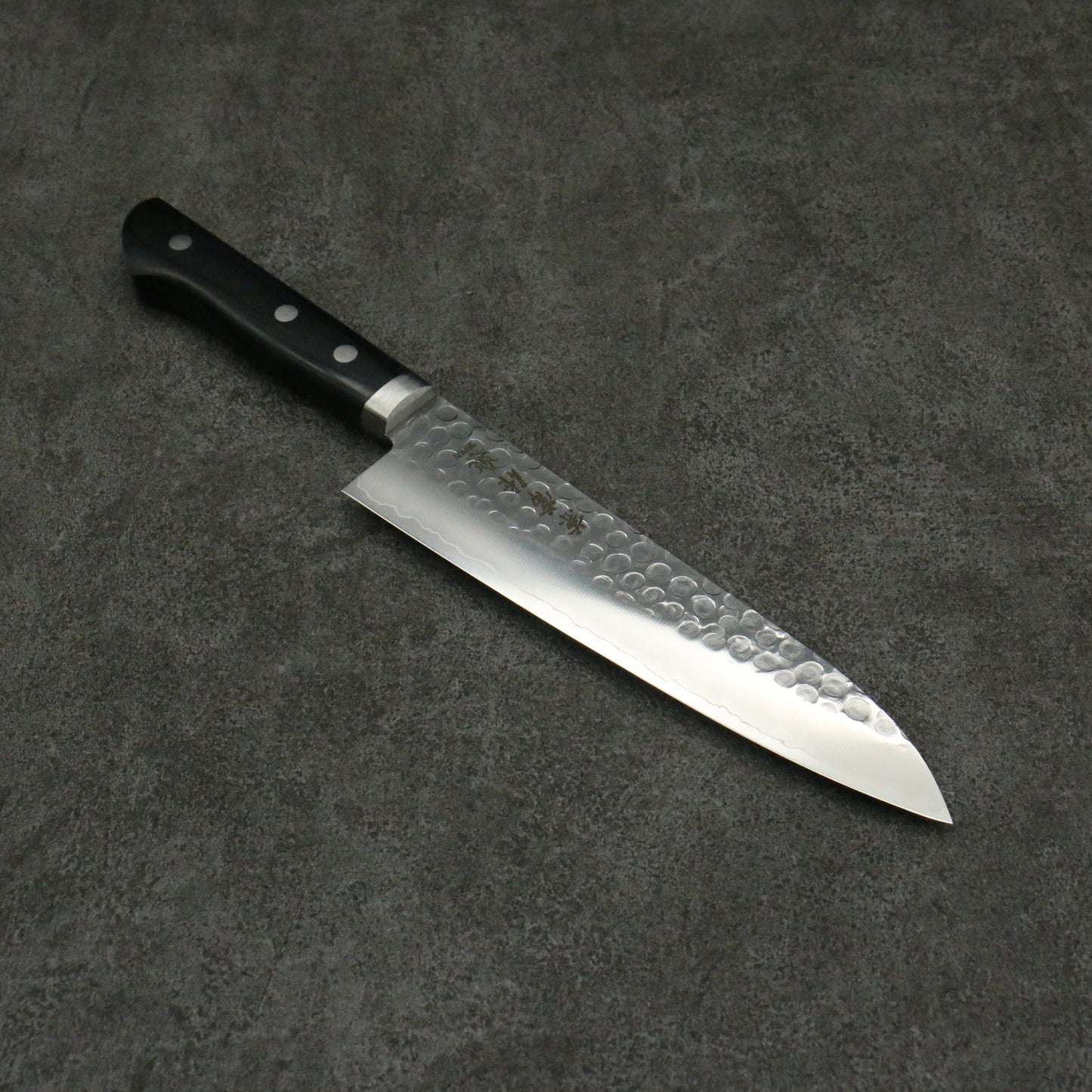 兼常 V金1号 鎚目 牛刀包丁 180mm 黒合板柄 - 清助刃物
