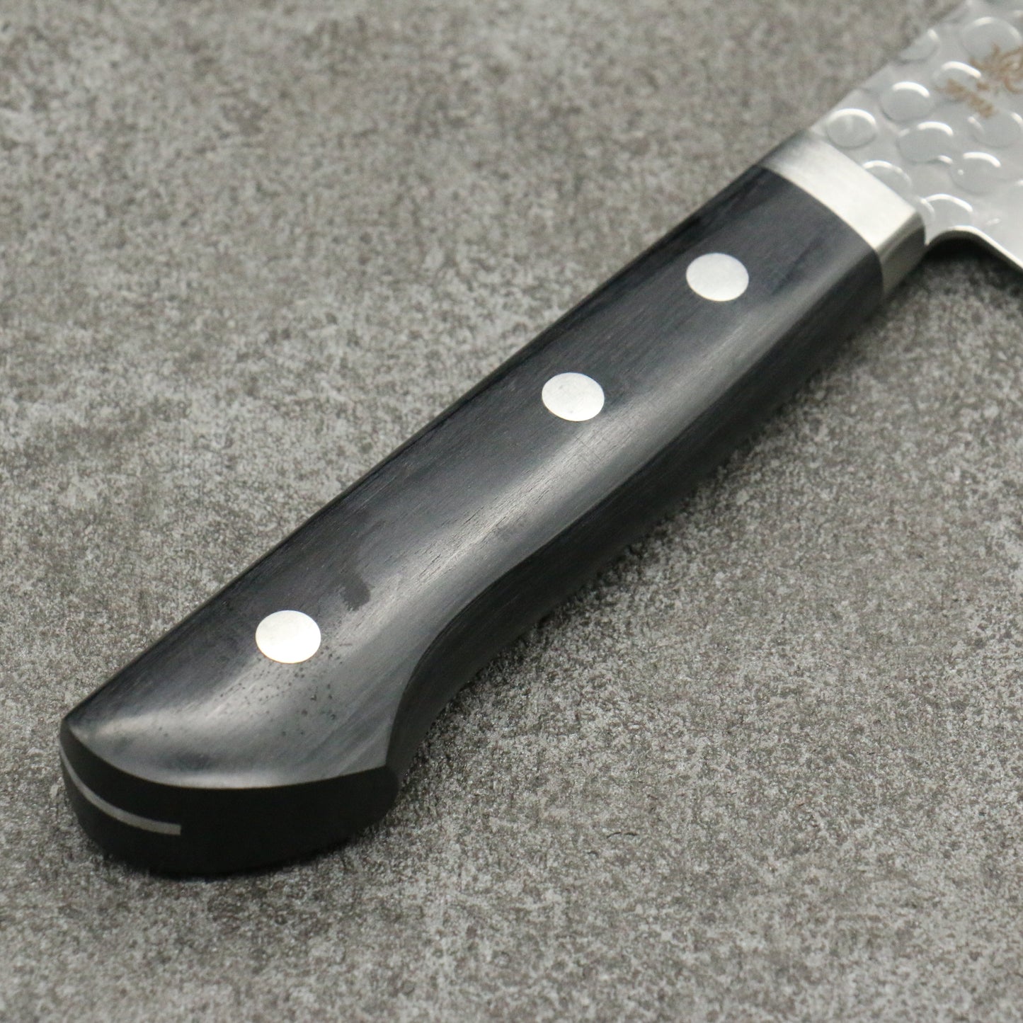 兼常 V金1号 鎚目 牛刀包丁 180mm 黒合板柄 - 清助刃物
