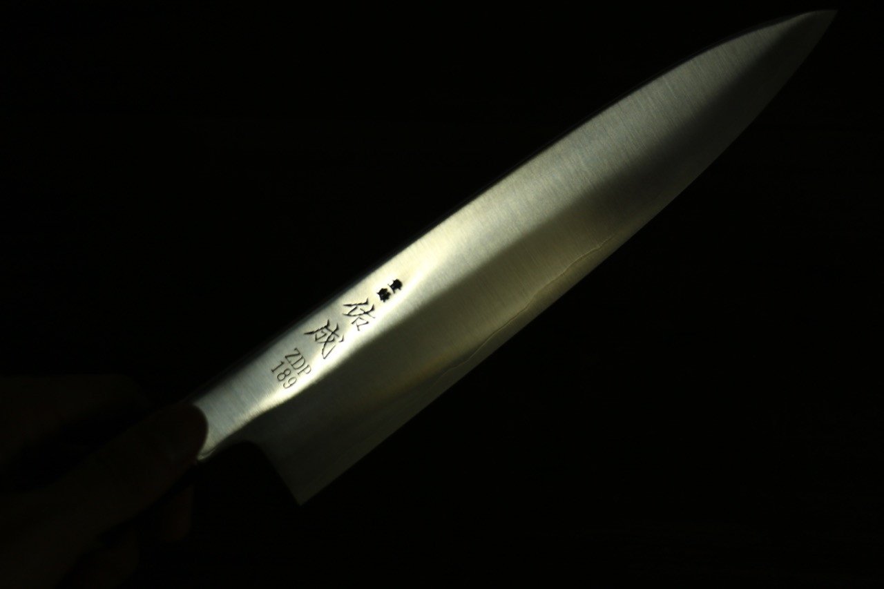 佑成 ZDP189 3層 牛刀包丁 240mm 朴柄 - 清助刃物