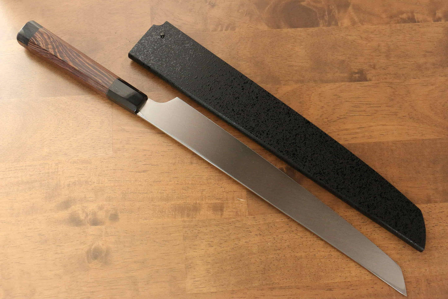堺 孝行 銀龍 本焼 スウェーデン鋼 鏡面仕上げ 先丸柳刃包丁 300mm ウェンジ(両側水牛リング付き)柄 鞘付き - 清助刃物