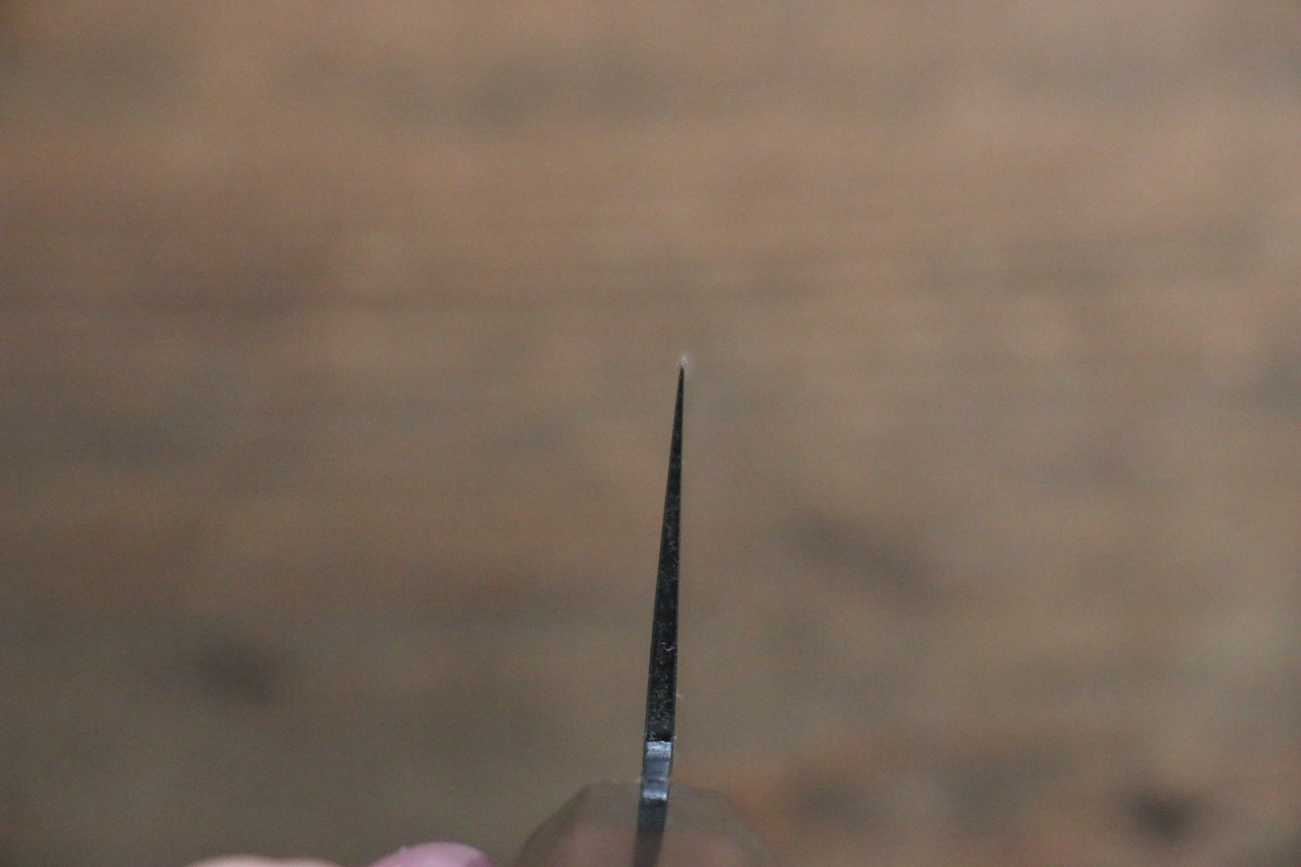 堺 孝行 黒影 V金10号 鎚目 テフロン加工 三徳包丁 170mm ウエンジ柄 - 清助刃物