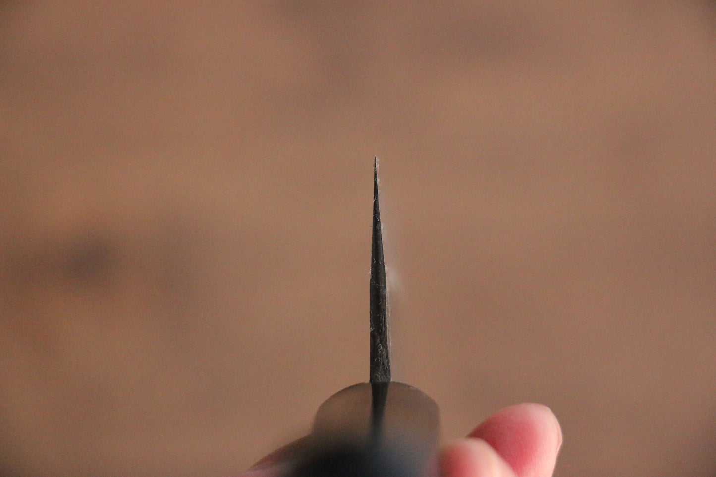 山本 直 白ニ鋼 黒打 牛刀包丁 180mm 黒合板柄 - 清助刃物