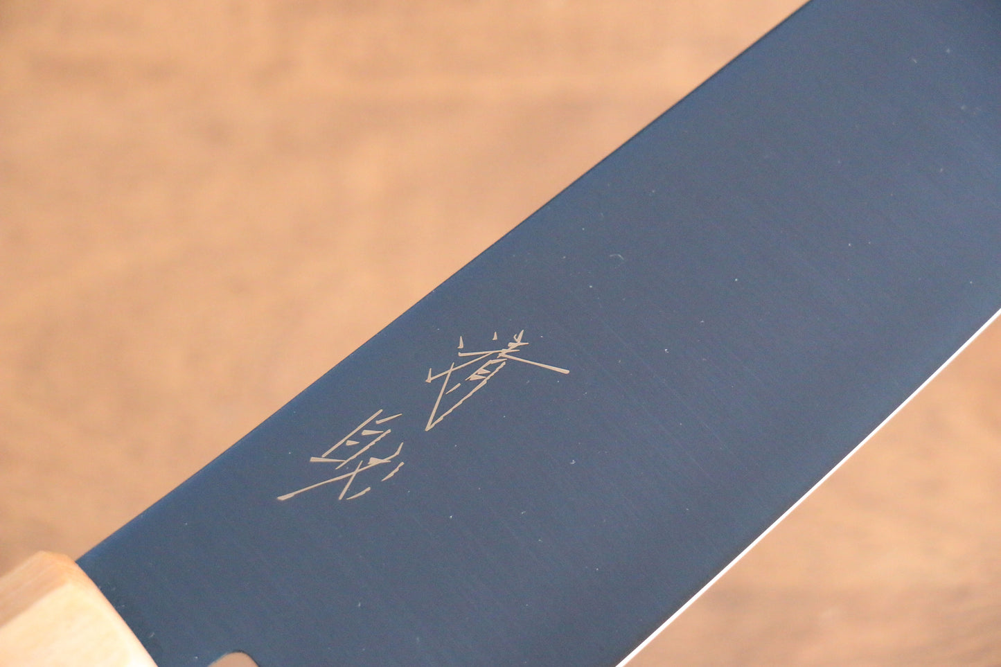 清助 SK-85鋼 イオンプレーティング 三徳包丁 180mm ホワイトウッド柄 - 清助刃物