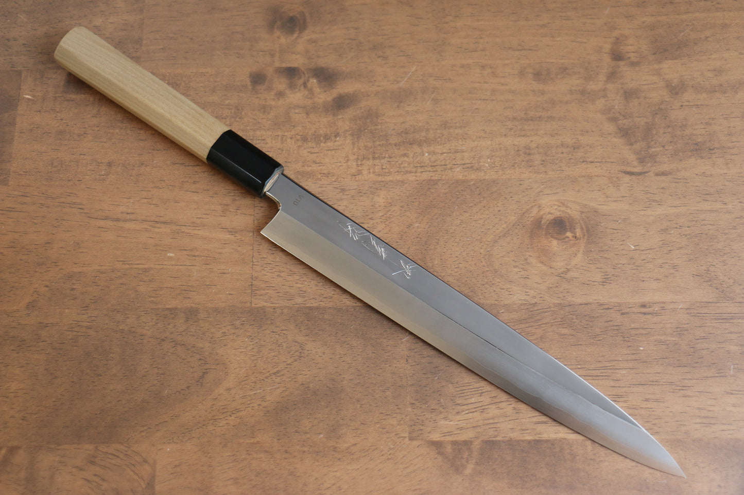 堺 菊守 V金10号 鏡面仕上げ 柳刃包丁 240mm 朴柄 - 清助刃物
