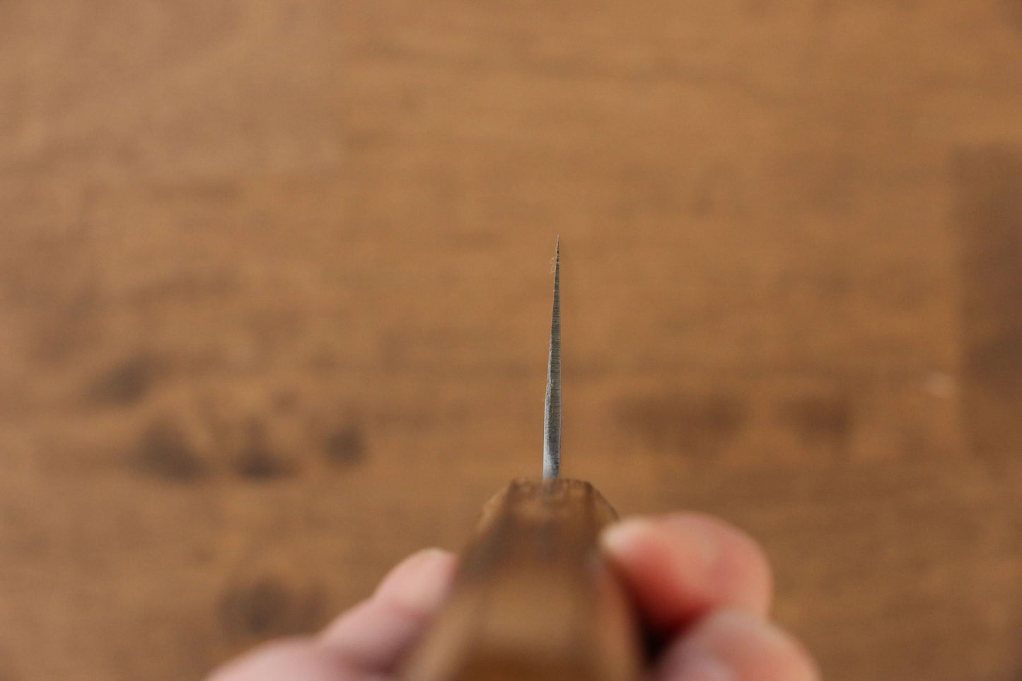 清助 白ニ鋼 牛刀包丁 210mm 樫焼目八角柄 - 清助刃物