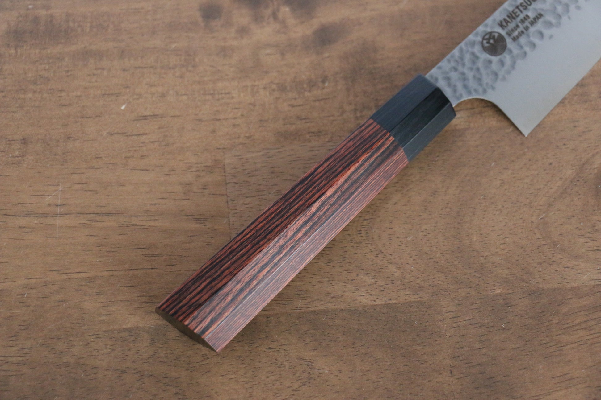 関 兼次 ヘプタゴンウッド V金10号 鎚目 三徳包丁  170mm 合板 (七角形)柄 - 清助刃物