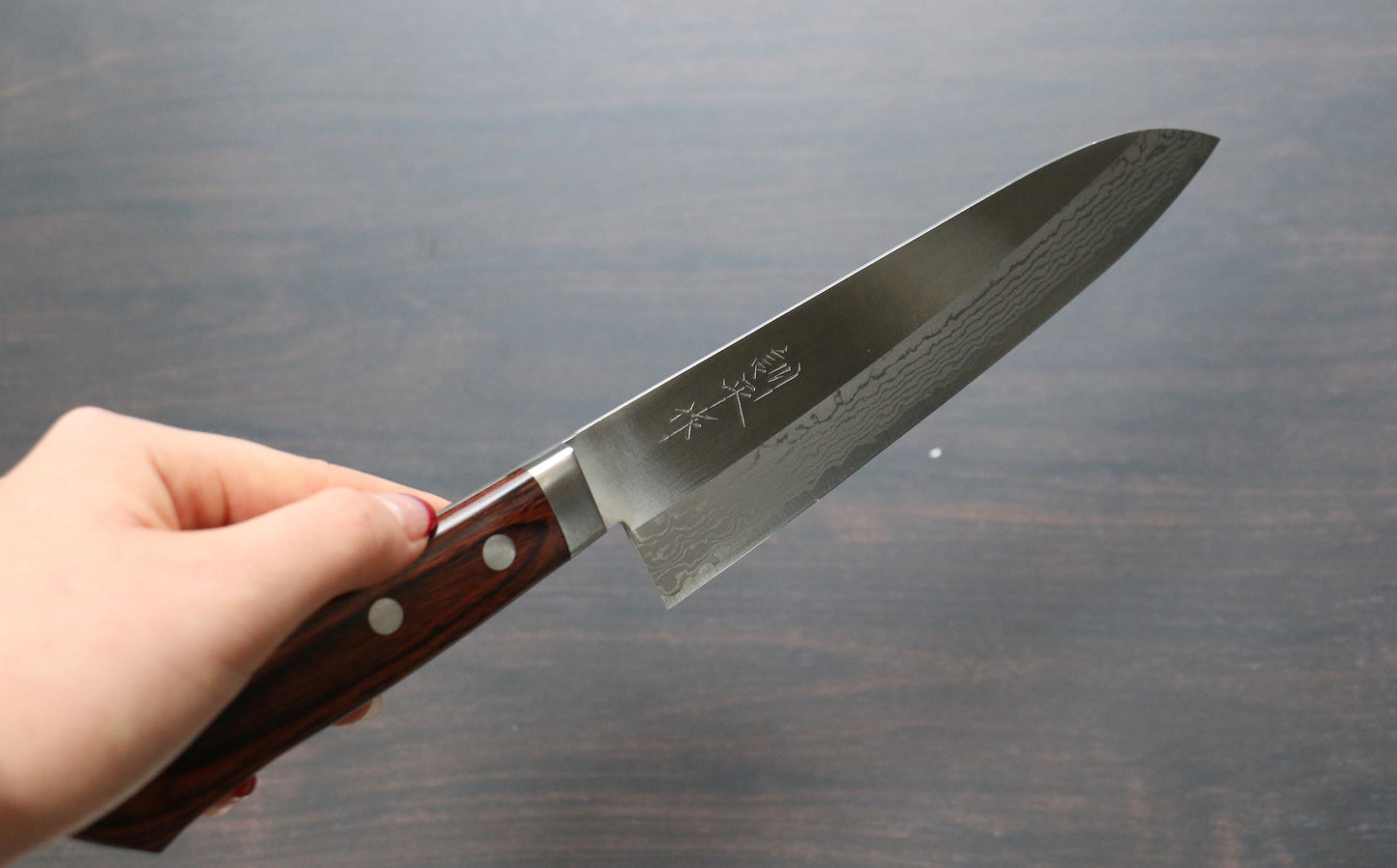 訓平 彩流(さいりゅう) V金10号 磨き仕上げ ダマスカス 牛刀包丁 180mm マホガニー柄 - 清助刃物