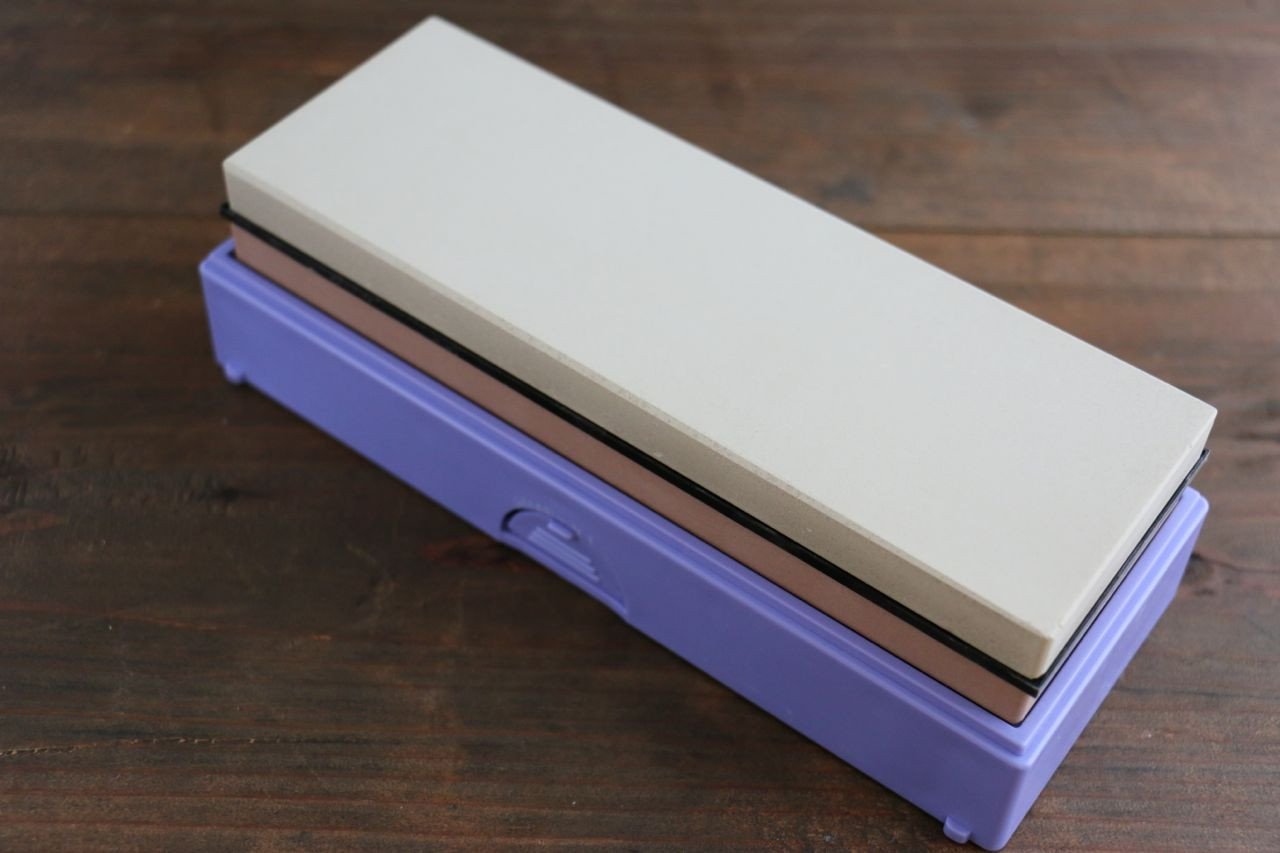 キング 砥石の王様 台付(中/仕上)両面砥石 #800 & #6000 - 清助刃物