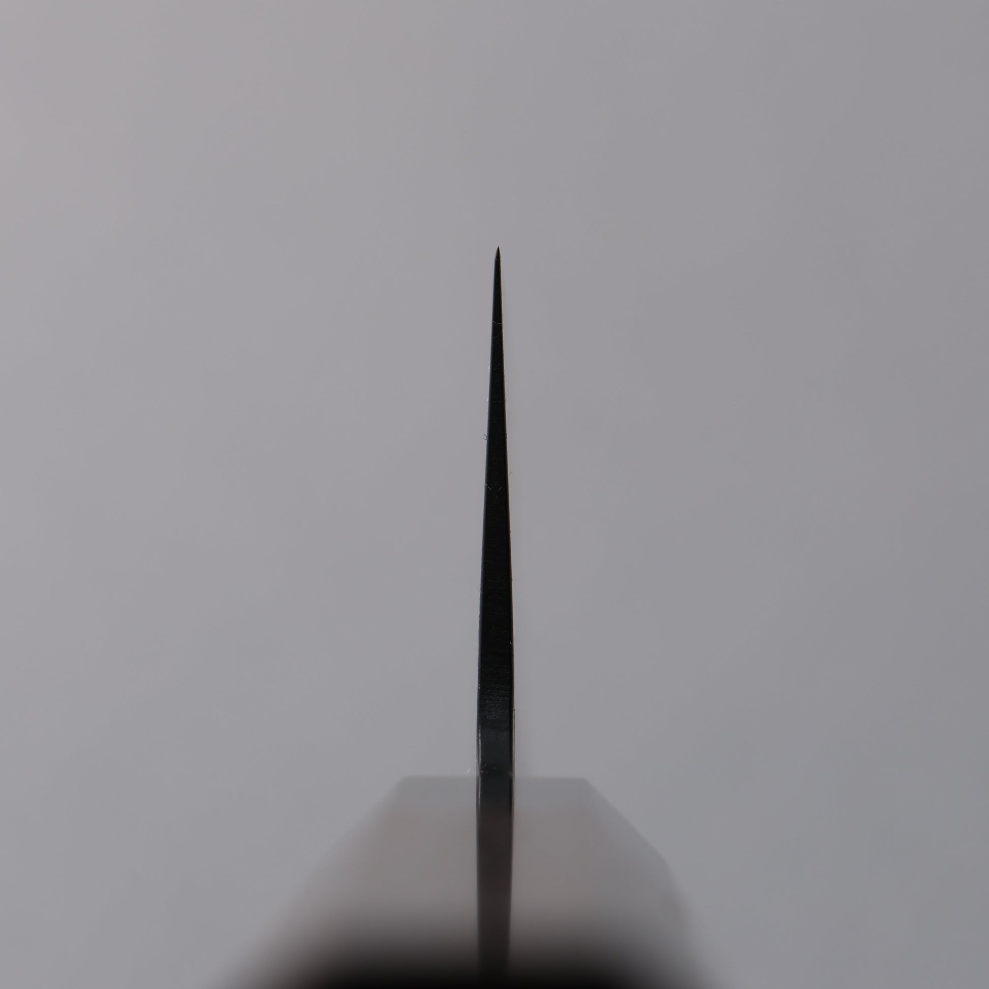 堺 孝行 黒影 V金10号 鎚目 テフロン加工 三徳包丁 170mm ウエンジ柄 - 清助刃物