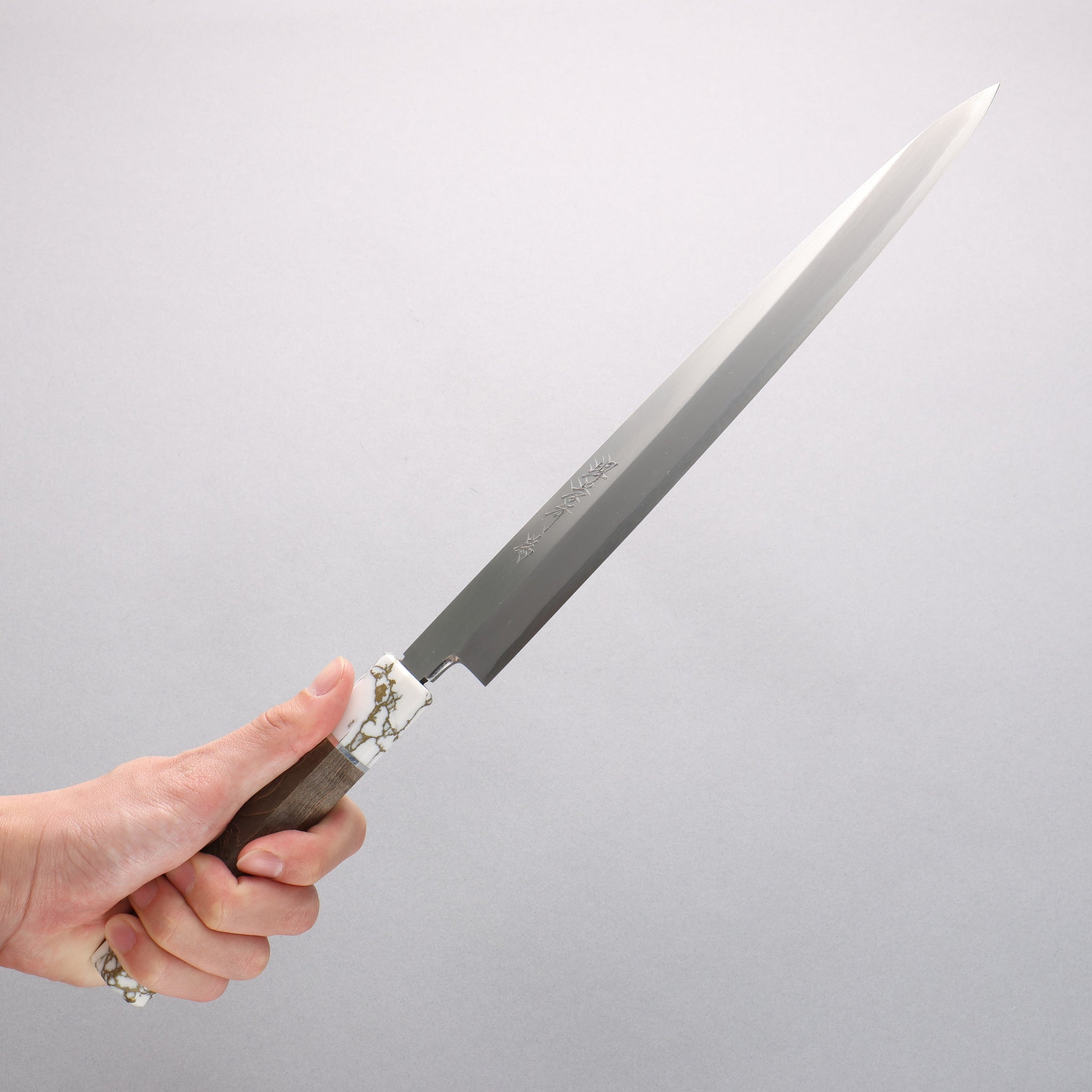 堺 孝行 シェフシリーズ 銀三鋼 柳刃包丁 270mm スタビライズドウッド (両輪:白)柄 鞘付き - 清助刃物