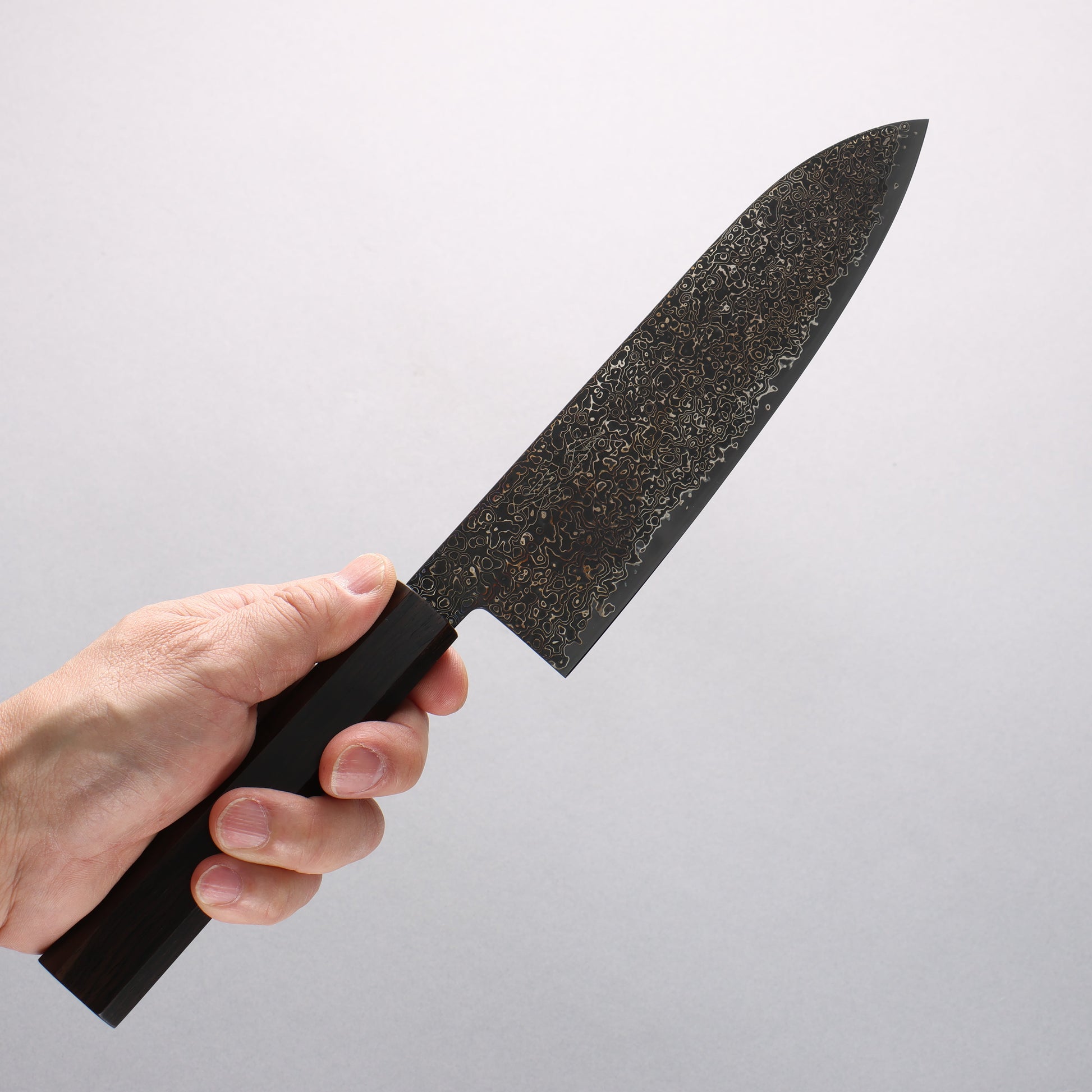 清助 SG2 黒ダマスカス 磨き仕上げ 三徳包丁 180mm 黒檀柄 - 清助刃物