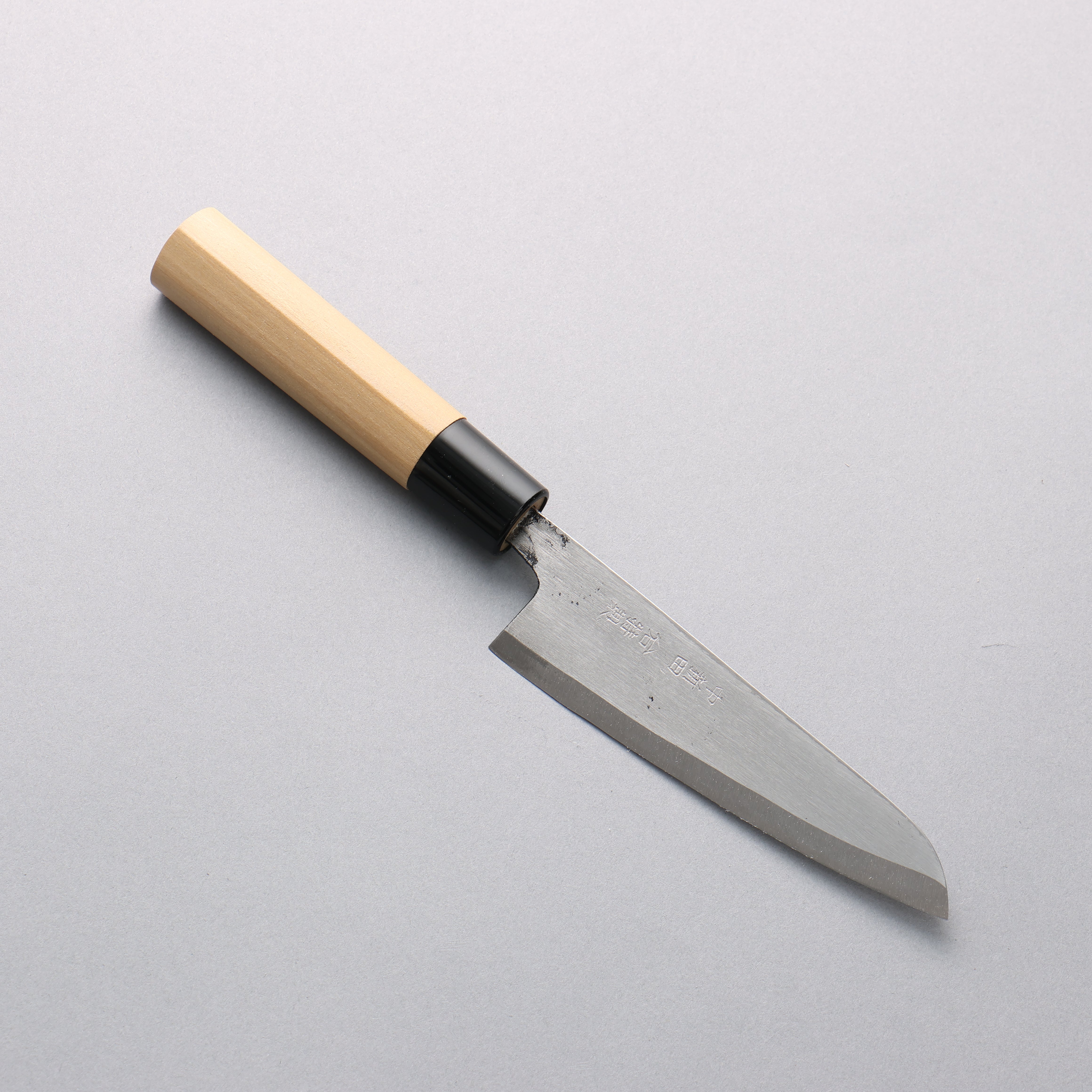 中新田 白ニ鋼 磨き仕上げ 皮ムキ 120mm 朴柄 - 清助刃物