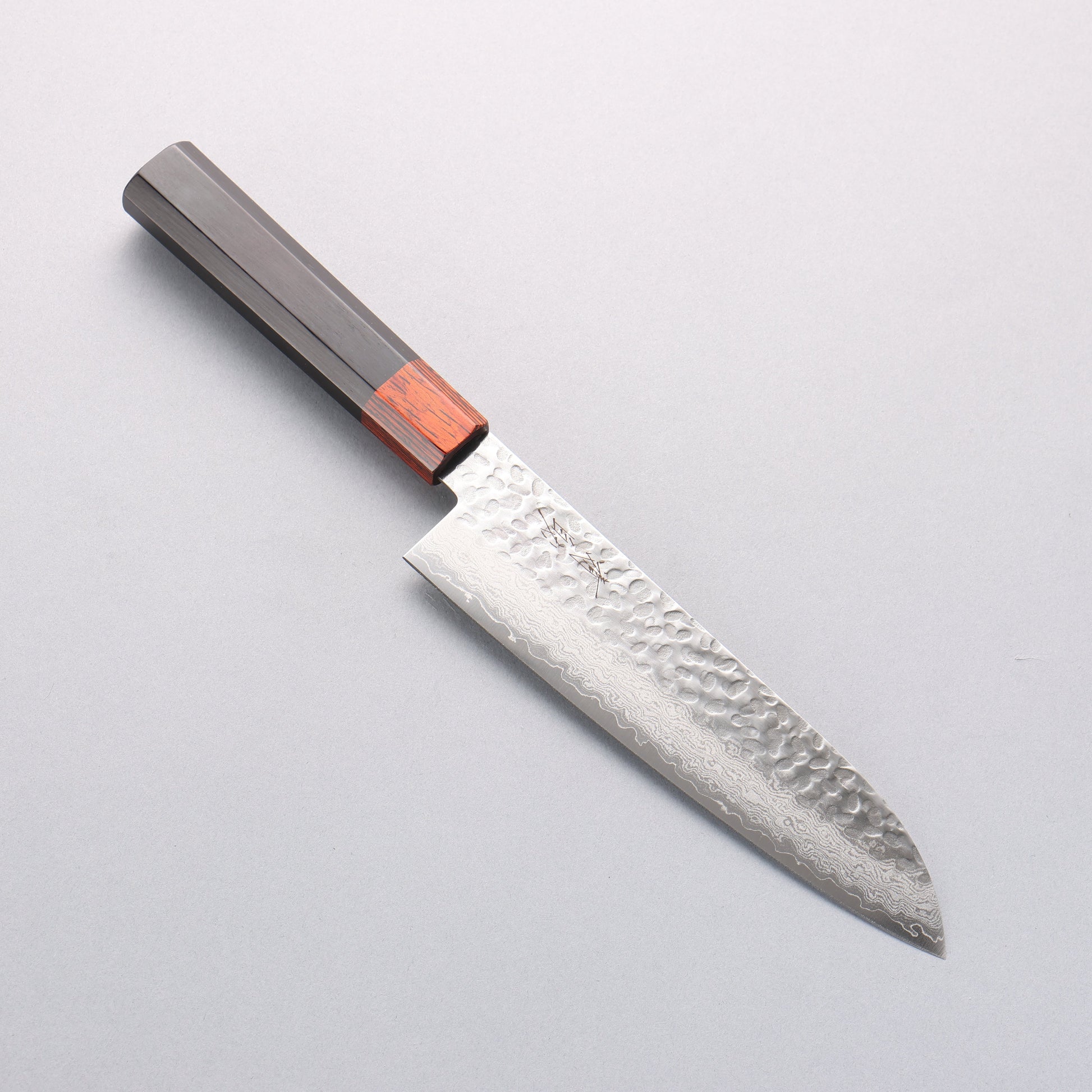 清助 VG10 33層 鎚目 ダマスカス 三徳包丁 180mm 黒合板柄 - 清助刃物