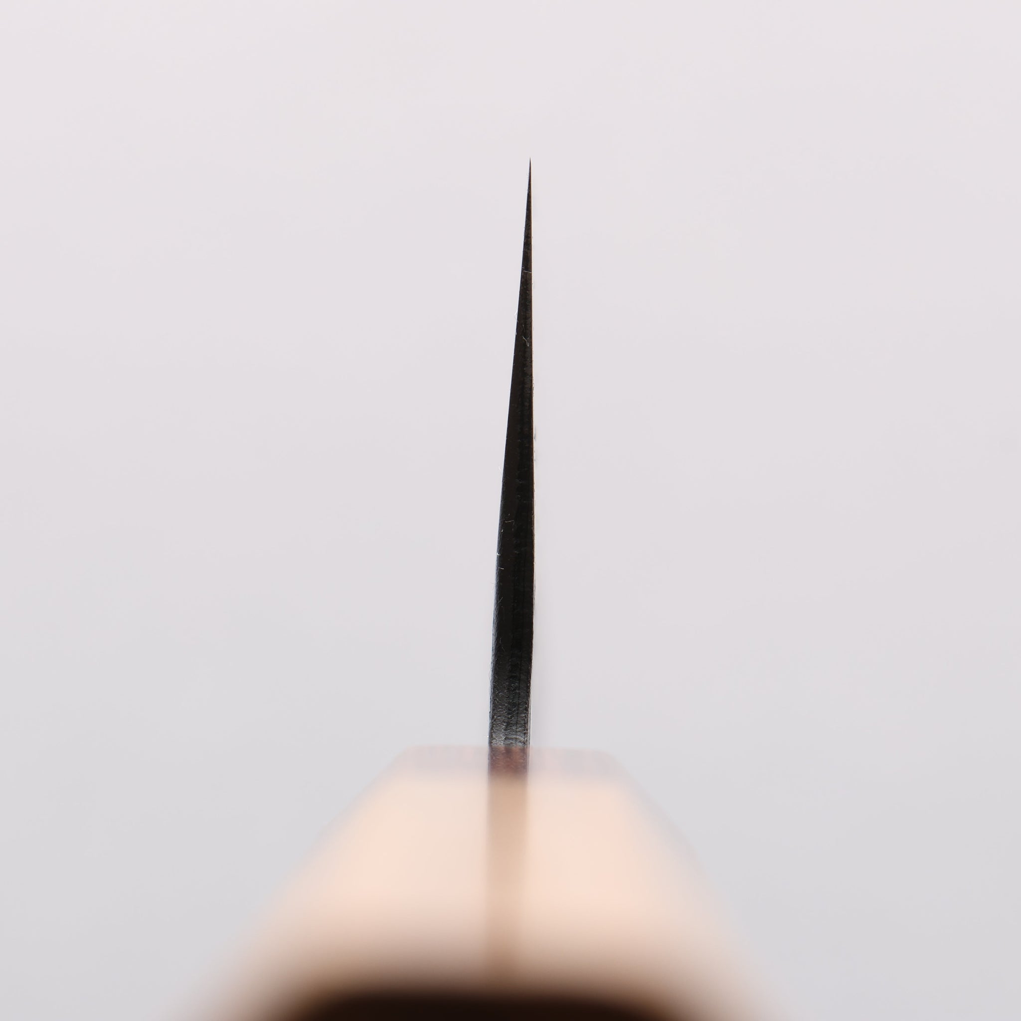 堺 孝行 青スーパー鋼 鎚目 黒仕上げ 三徳包丁 165mm ケヤキ柄 - 清助刃物