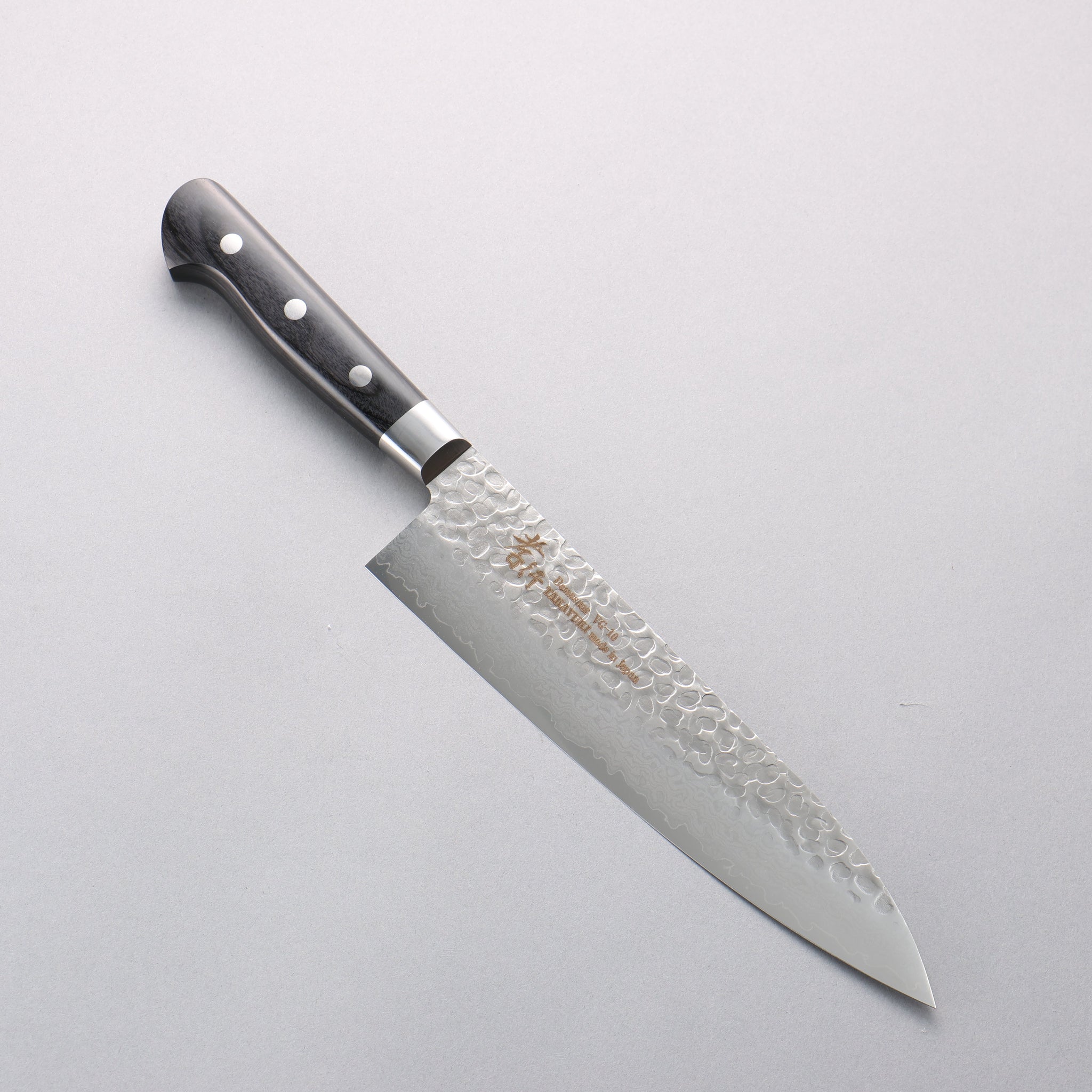 堺 孝行 V金10号 鎚目 ダマスカス 17層 牛刀包丁 210mm 黒合板柄 - 清助刃物