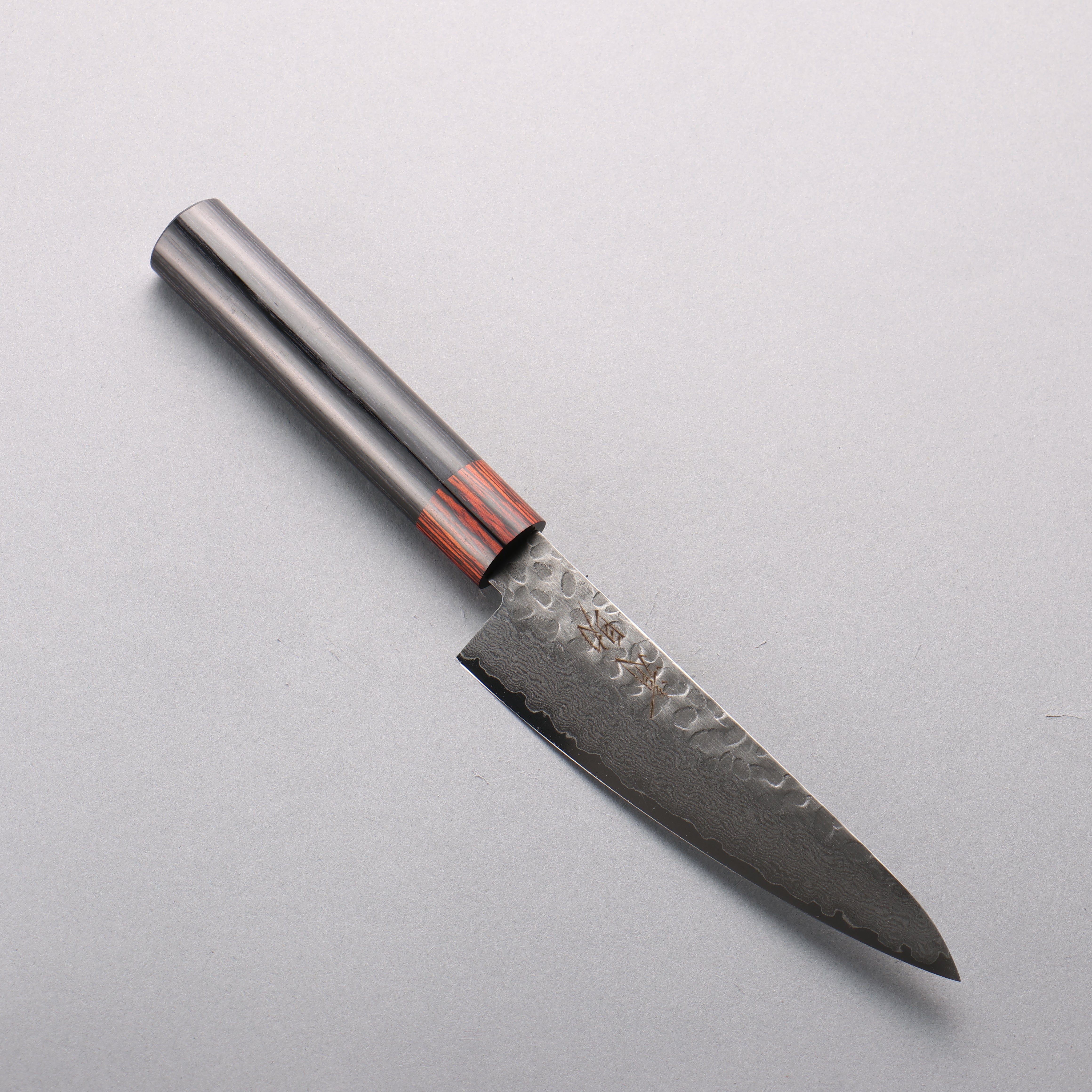 清助 VG10 33層 鎚目 ダマスカス 小三徳包丁 135mm 黒合板柄 - 清助刃物