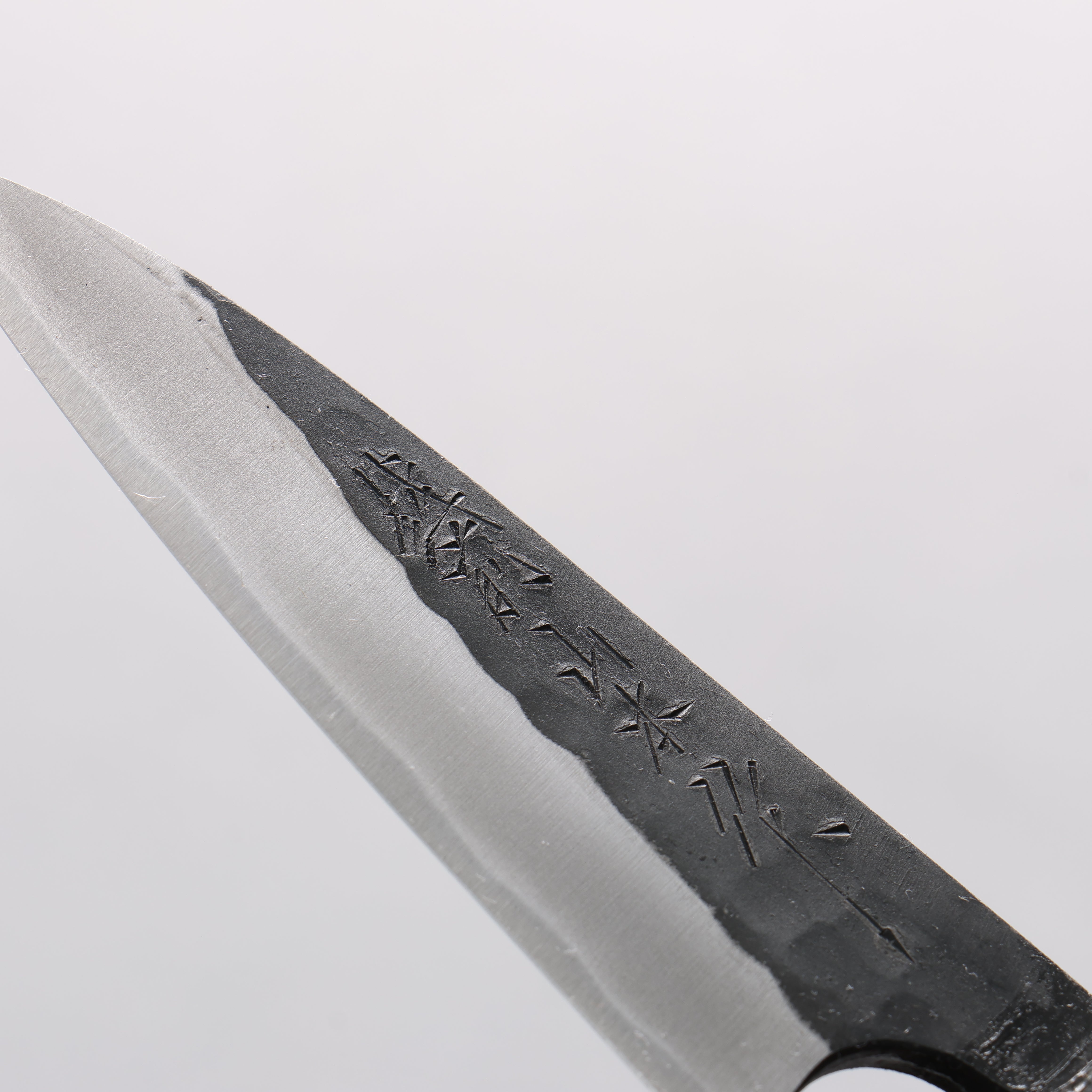 山本 直 安来青紙鋼 黒打 鎚目 パーリングナイフ 90mm ウォルナット柄 - 清助刃物