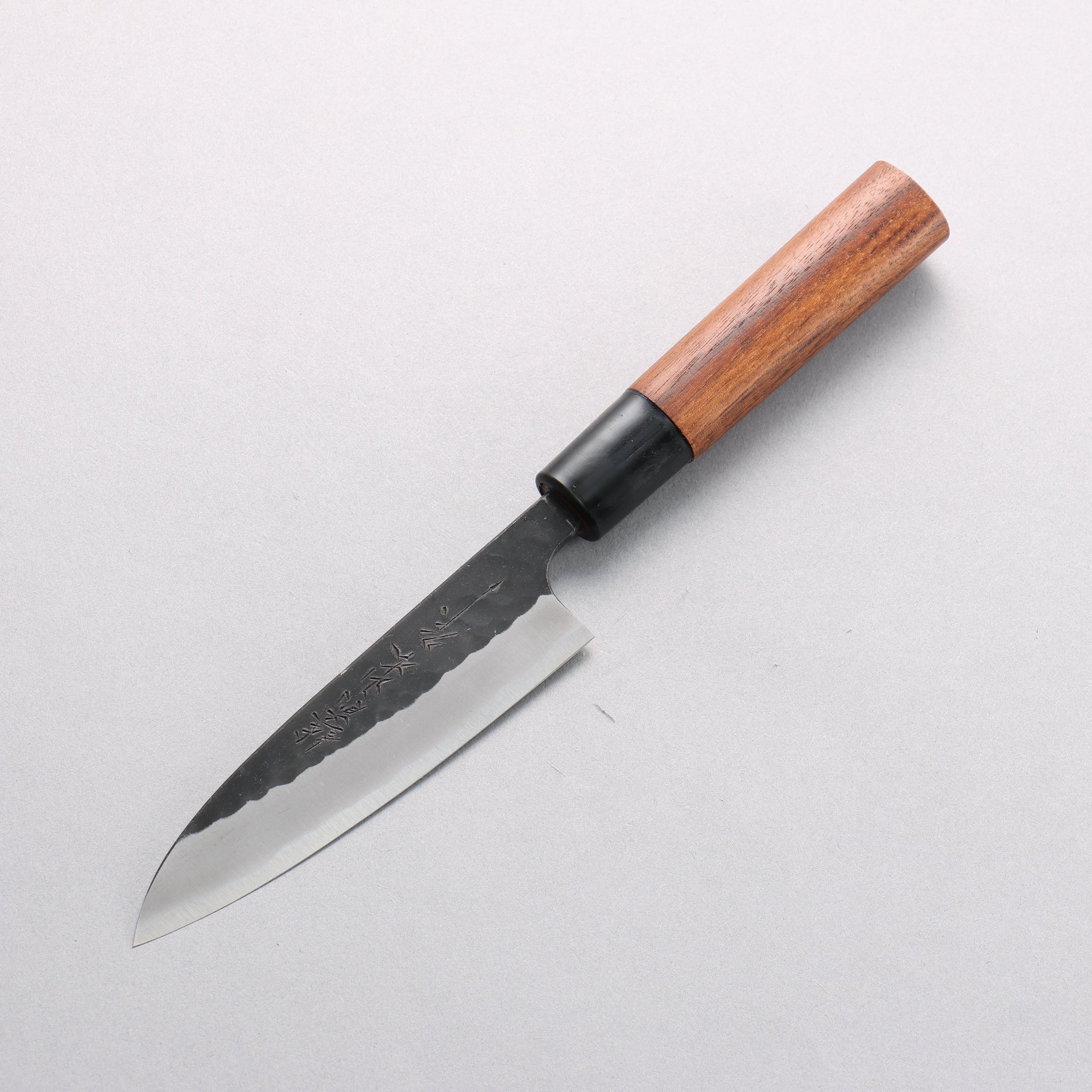 山本 直 安来青紙鋼 黒打 鎚目 ペティーナイフ 120mm ウォルナット柄 - 清助刃物