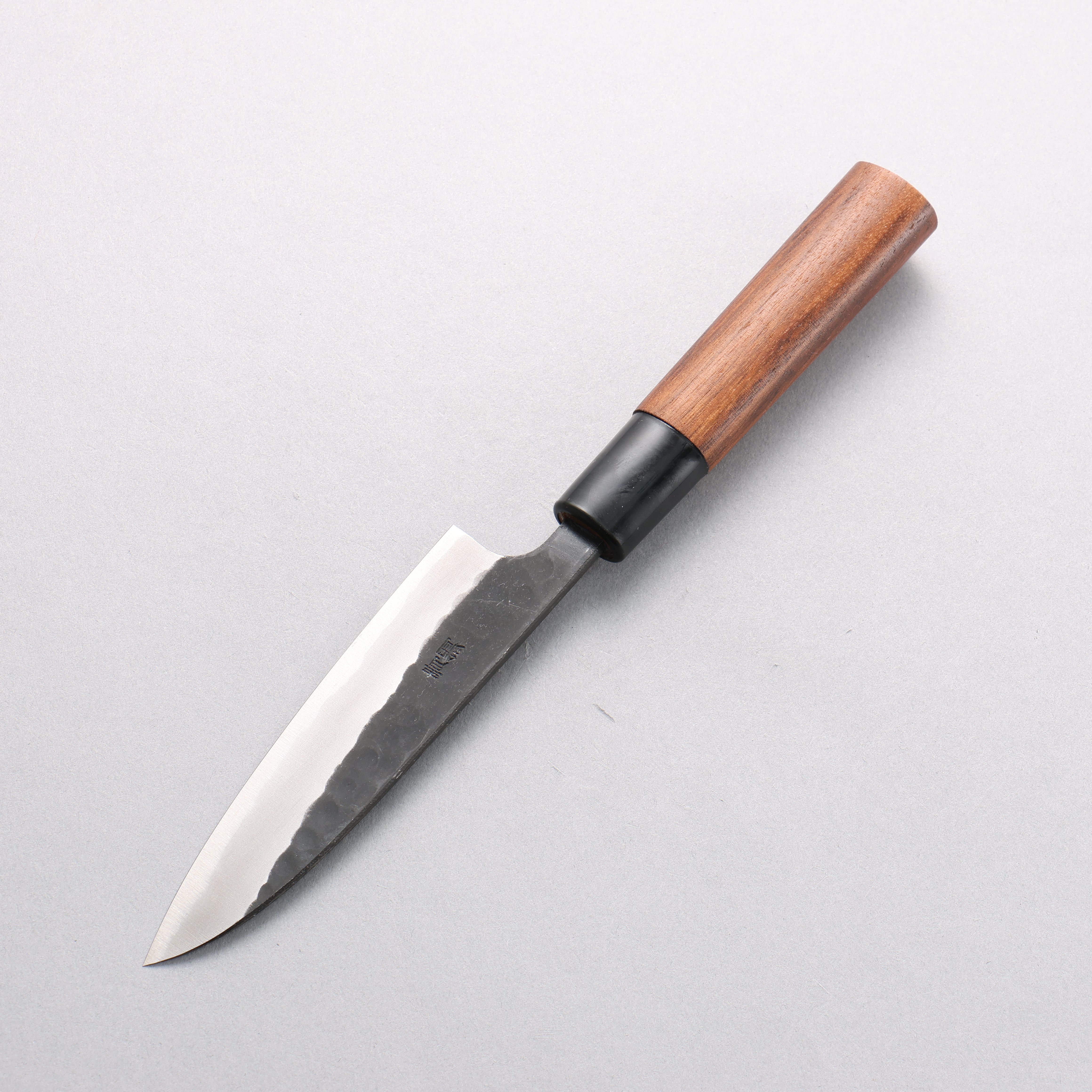 山本 直 安来青紙鋼 黒打 鎚目 ペティーナイフ 120mm ウォルナット柄 - 清助刃物
