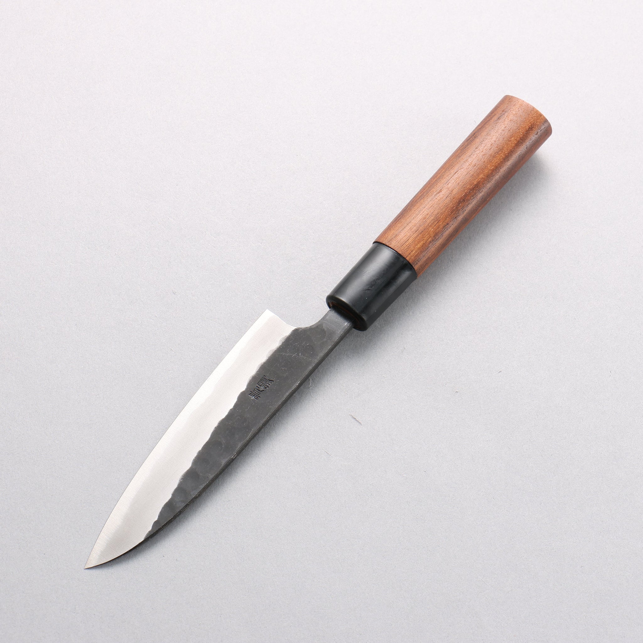 山本 直 安来青紙鋼 黒打 鎚目 ペティーナイフ 120mm ウォルナット柄 - 清助刃物