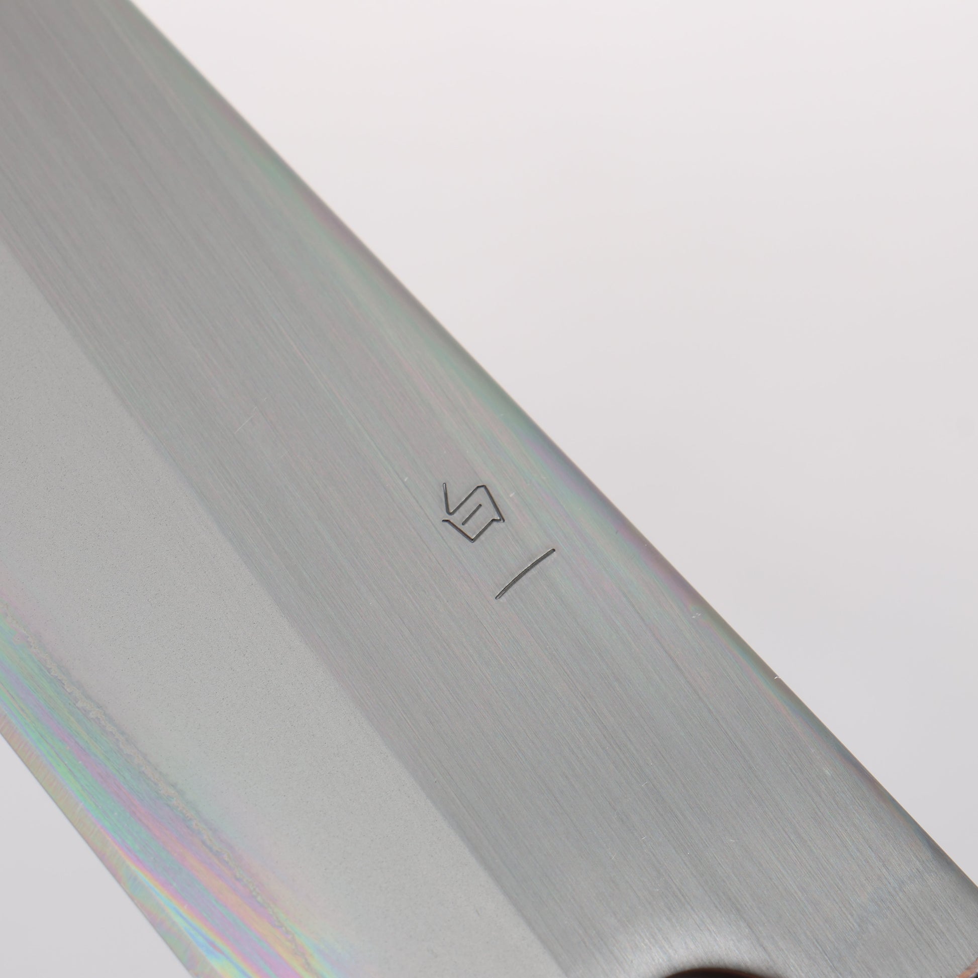翁流 白一鋼 牛刀包丁 180mm 樫 （煤黒）柄 - 清助刃物