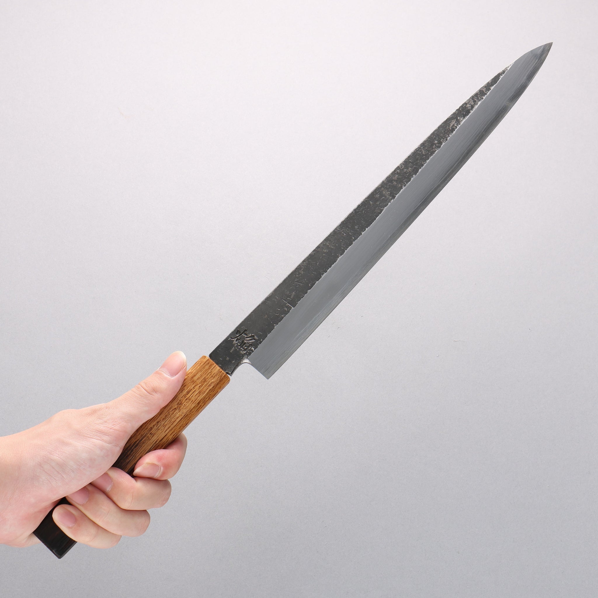 堺 孝行 焔紅蓮 青ニ鋼 鎚目 黒仕上げ 柳刃包丁 300mm 樫焼柄 - 清助刃物