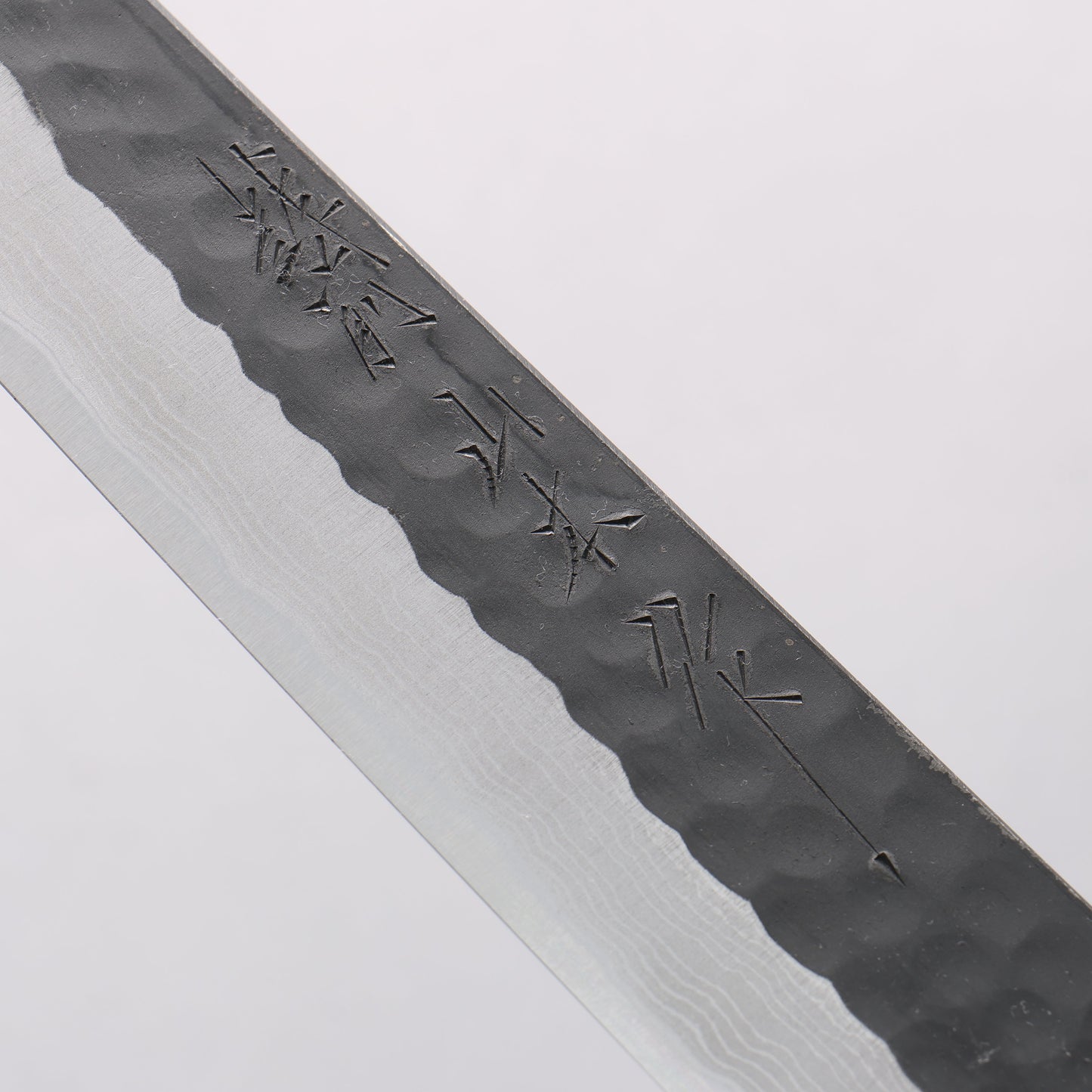 山本 直 青スーパー鋼 黒打 鎚目 ダマスカス 柳刃包丁 240mm 紫檀柄 - 清助刃物