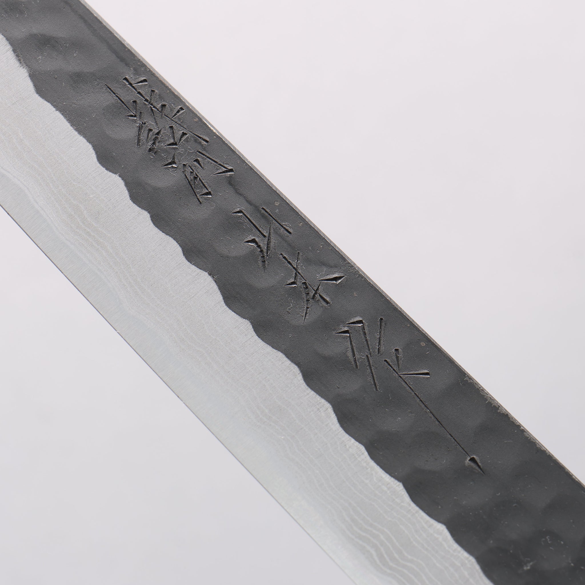 山本 直 青スーパー鋼 黒打 鎚目 ダマスカス 柳刃包丁 240mm 紫檀柄 - 清助刃物