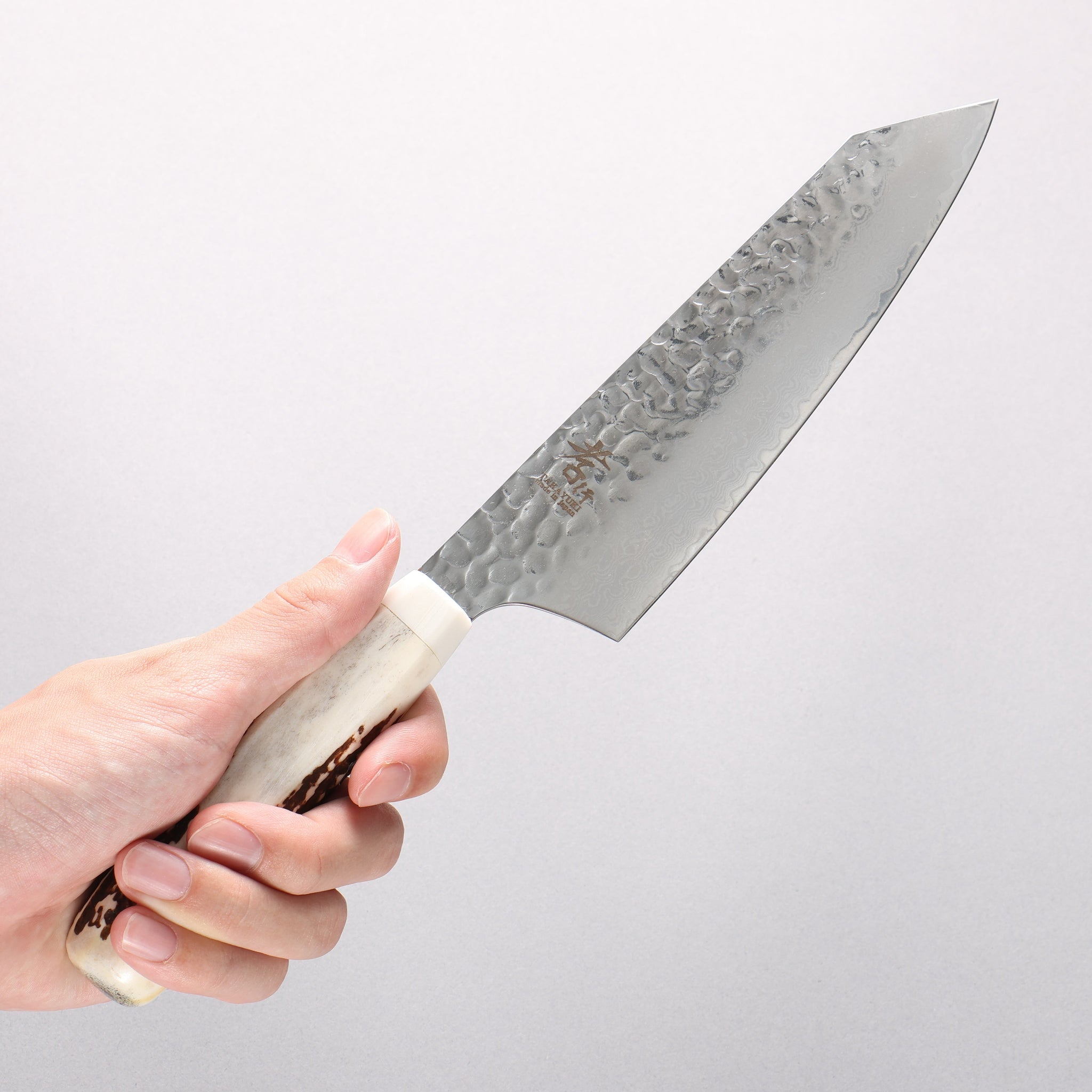 堺 孝行 V金10号 33層ダマスカス 剣型三徳包丁 160mm 牛骨柄 鞘付き - 清助刃物