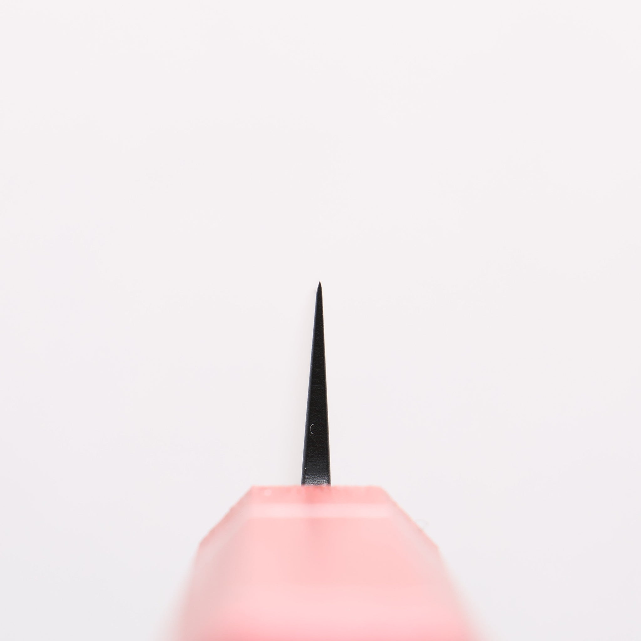 堺 孝行 黒影 V金10号 鎚目 テフロン加工 ペティーナイフ 150mm 樫の木漆塗り(皇赤)柄 - 清助刃物