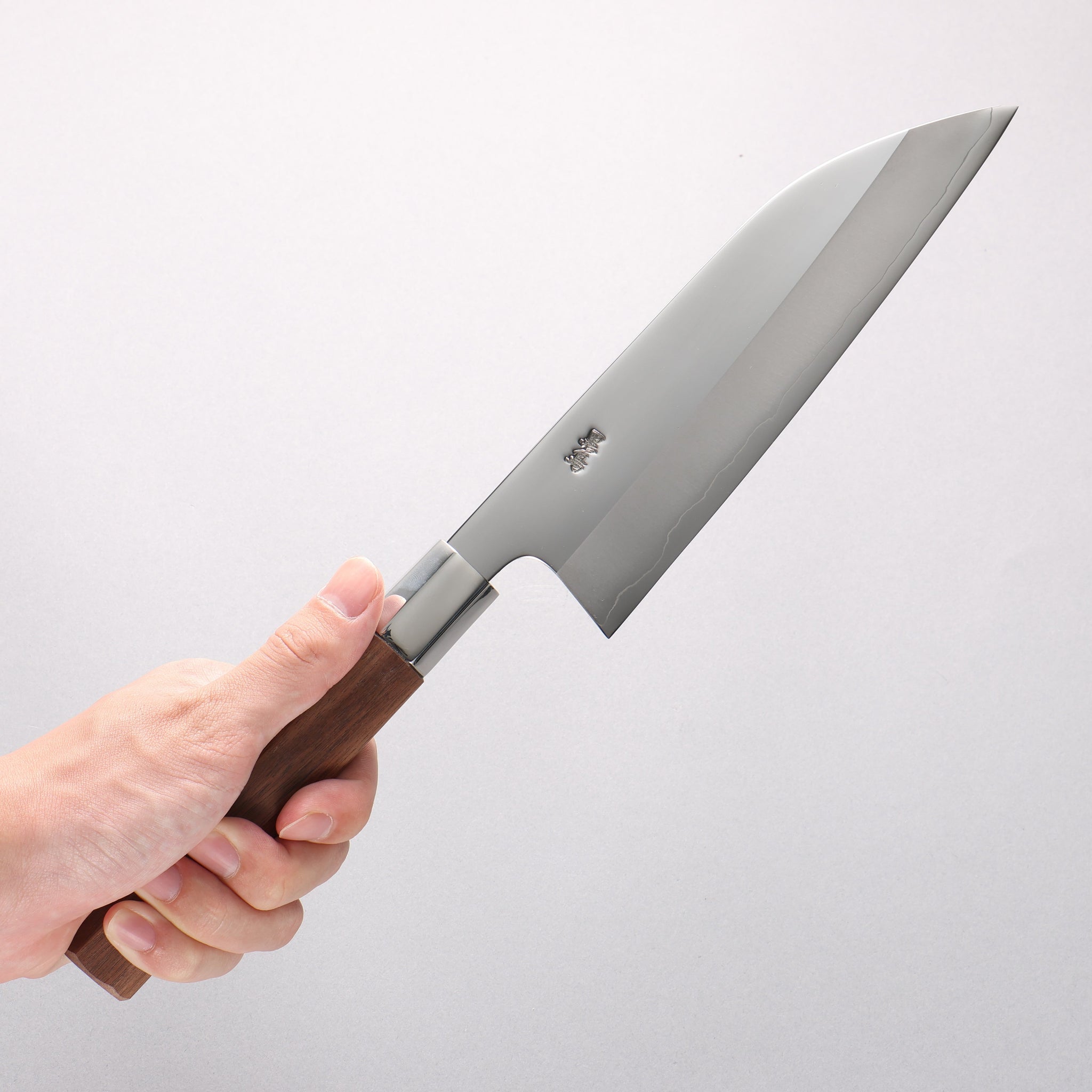 黒鳥 銀三鋼 磨き仕上げ 舟行包丁 180mm ウォルナット柄 - 清助刃物