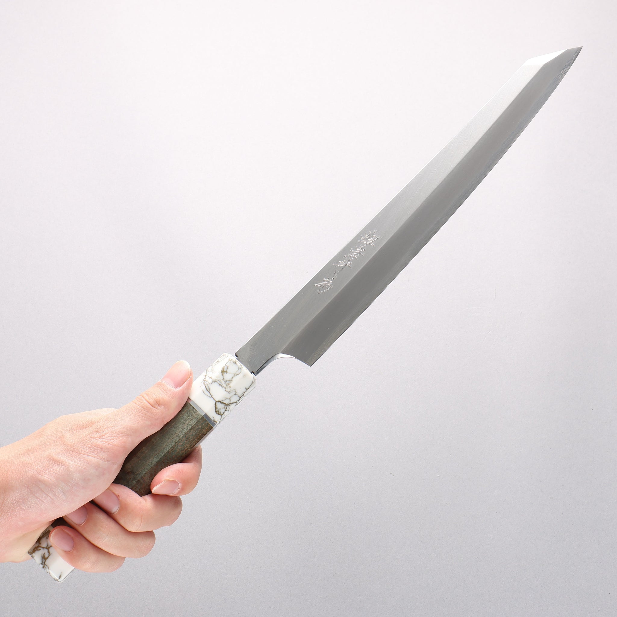 堺 孝行 シェフシリーズ 飛燕 銀三鋼 切付柳刃包丁 270mm スタビライズドウッド (両輪:白)柄 鞘付き - 清助刃物