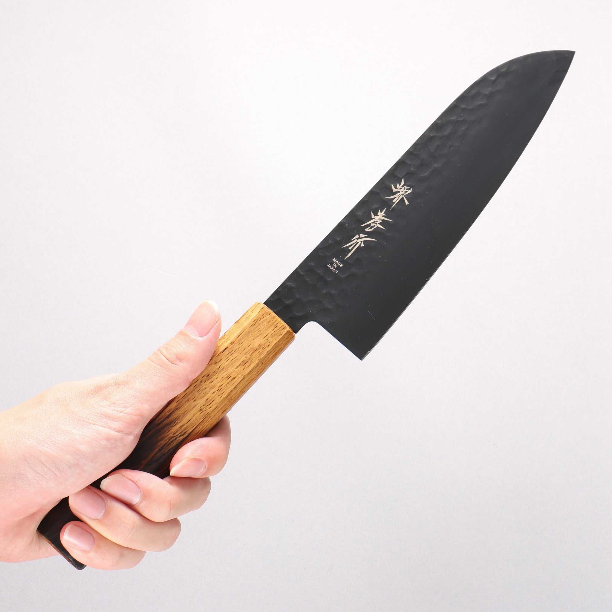 堺 孝行 黒影 V金10号 鎚目 テフロン加工 三徳包丁 170mm 樫焼柄