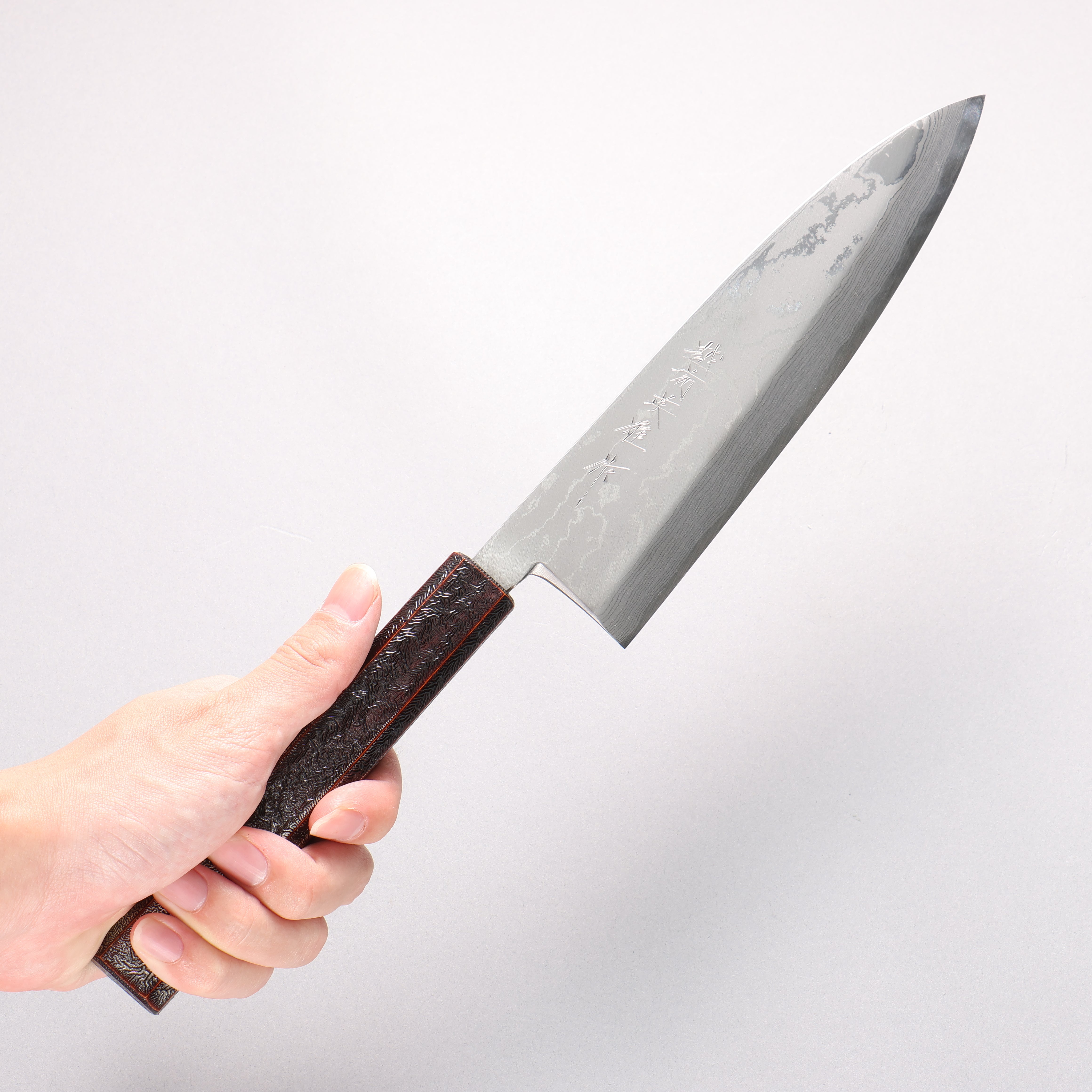 北岡 英雄 白ニ鋼 ダマスカス 身卸出刃 和包丁 195mm 樫木黒銀漆塗り柄