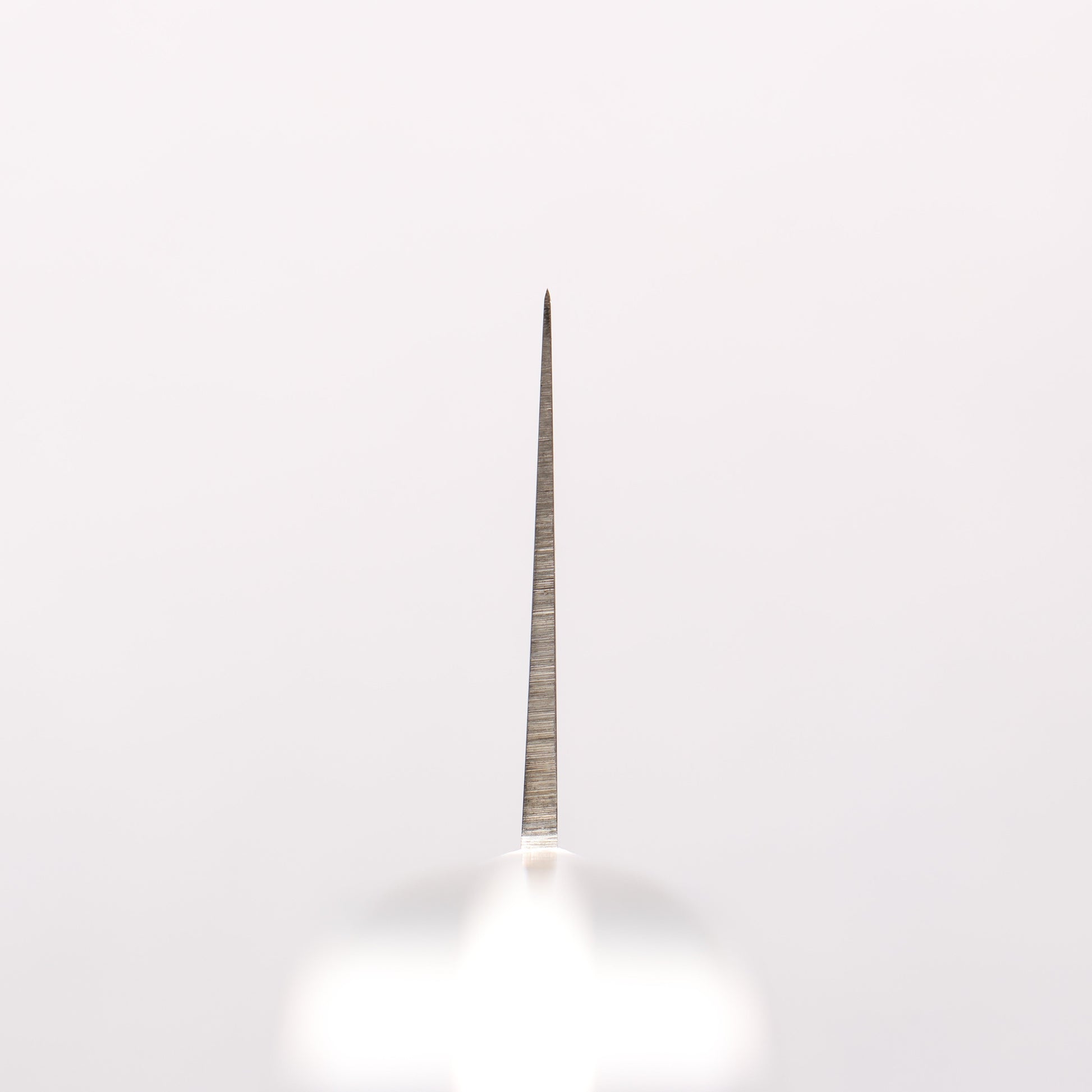 伊勢屋 モリブデン鋼（MOL） 牛刀包丁 210mm 黒マイカルタ柄 - 清助刃物