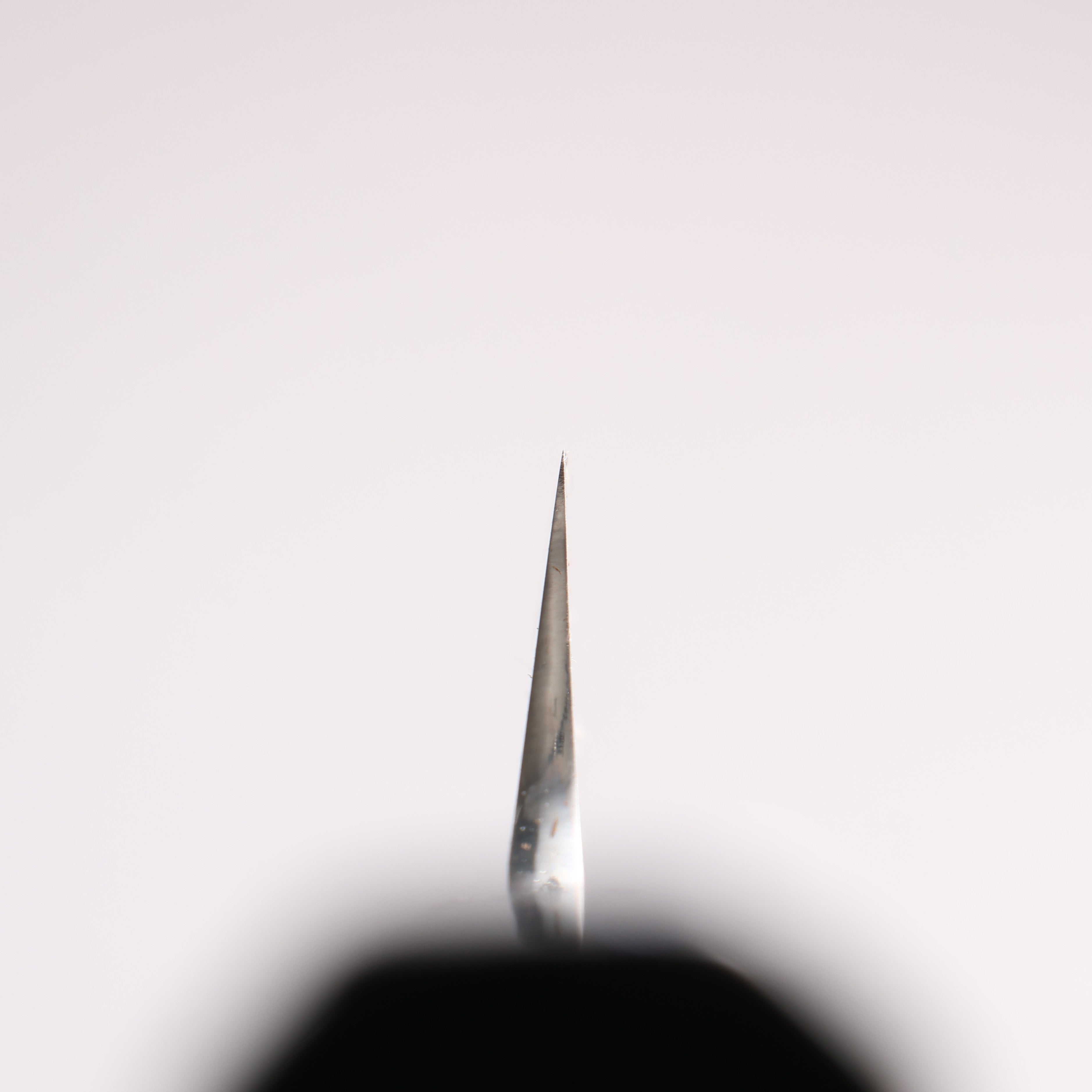 堺 孝行 本焼き 飛燕 V金10号 鏡面仕上げ 剣型柳刃包丁 300mm 黒漆塗り (螺鈿)柄 鞘付き Tetris Pattern MOP inlay (テトリス調螺鈿)