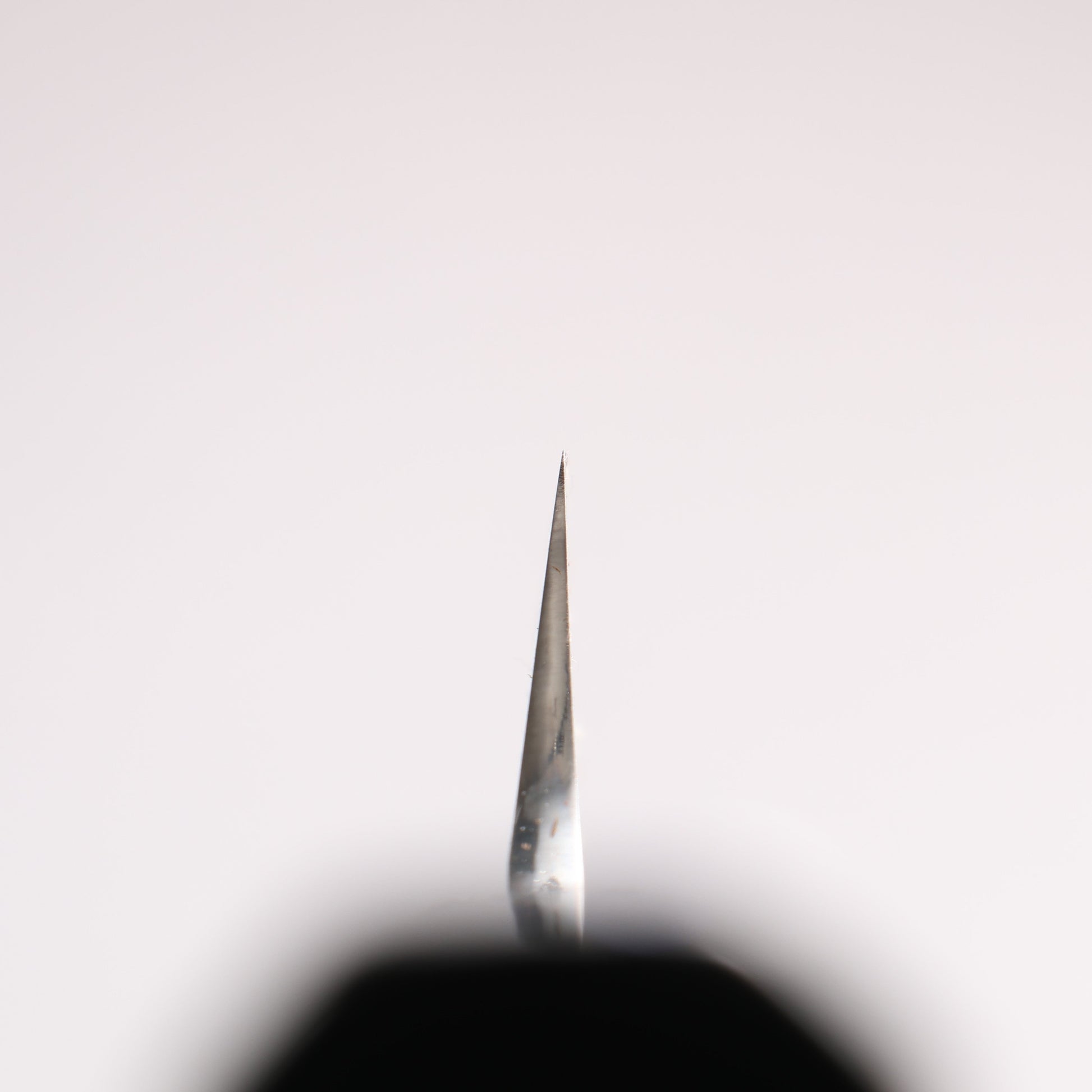 堺 孝行 本焼き 飛燕 V金10号 鏡面仕上げ 剣型柳刃包丁 300mm 黒漆塗り (螺鈿)柄 鞘付き Tetris Pattern MOP inlay (テトリス調螺鈿)