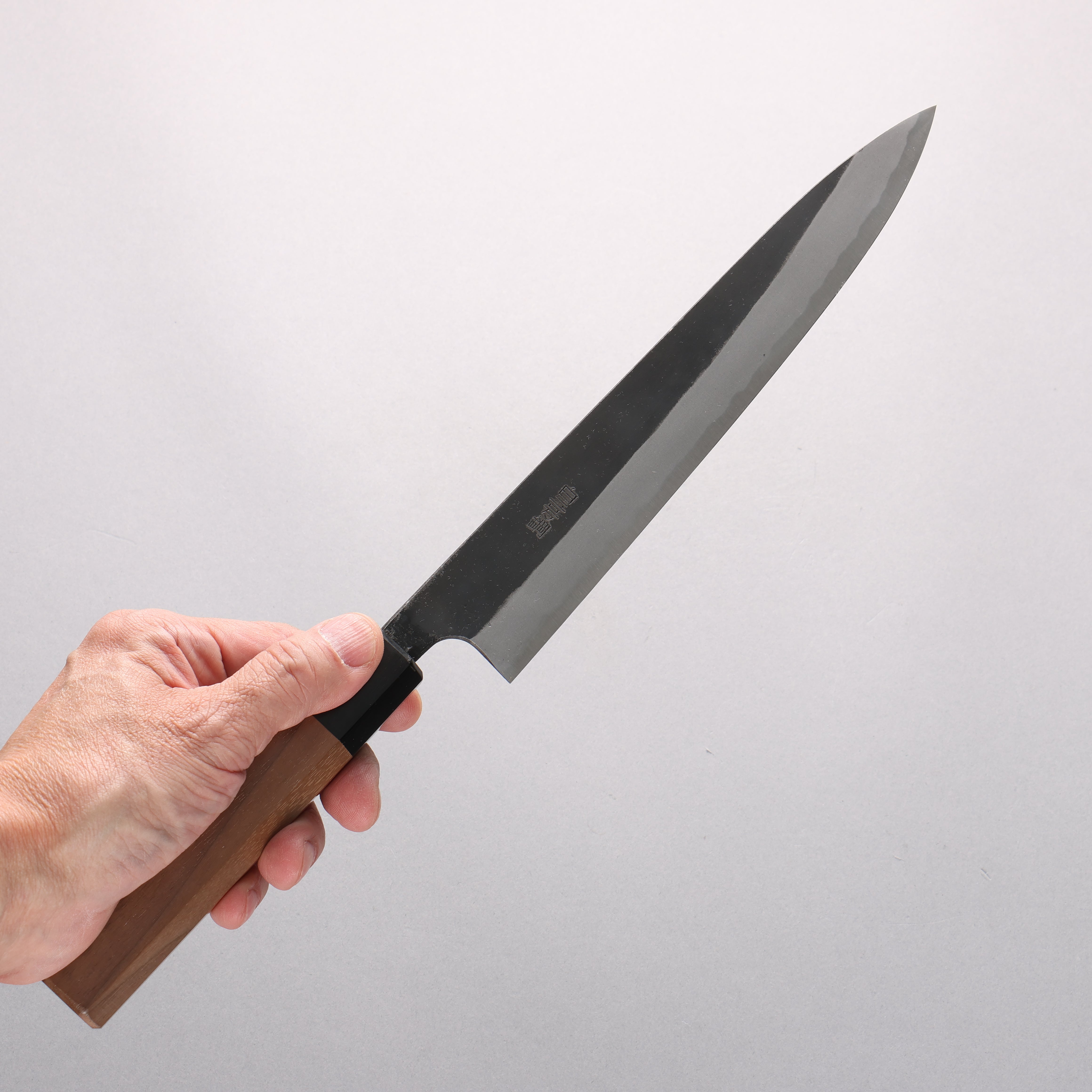 山本 直 白ニ鋼 黒仕上げ 筋引包丁 210mm ウォルナット柄