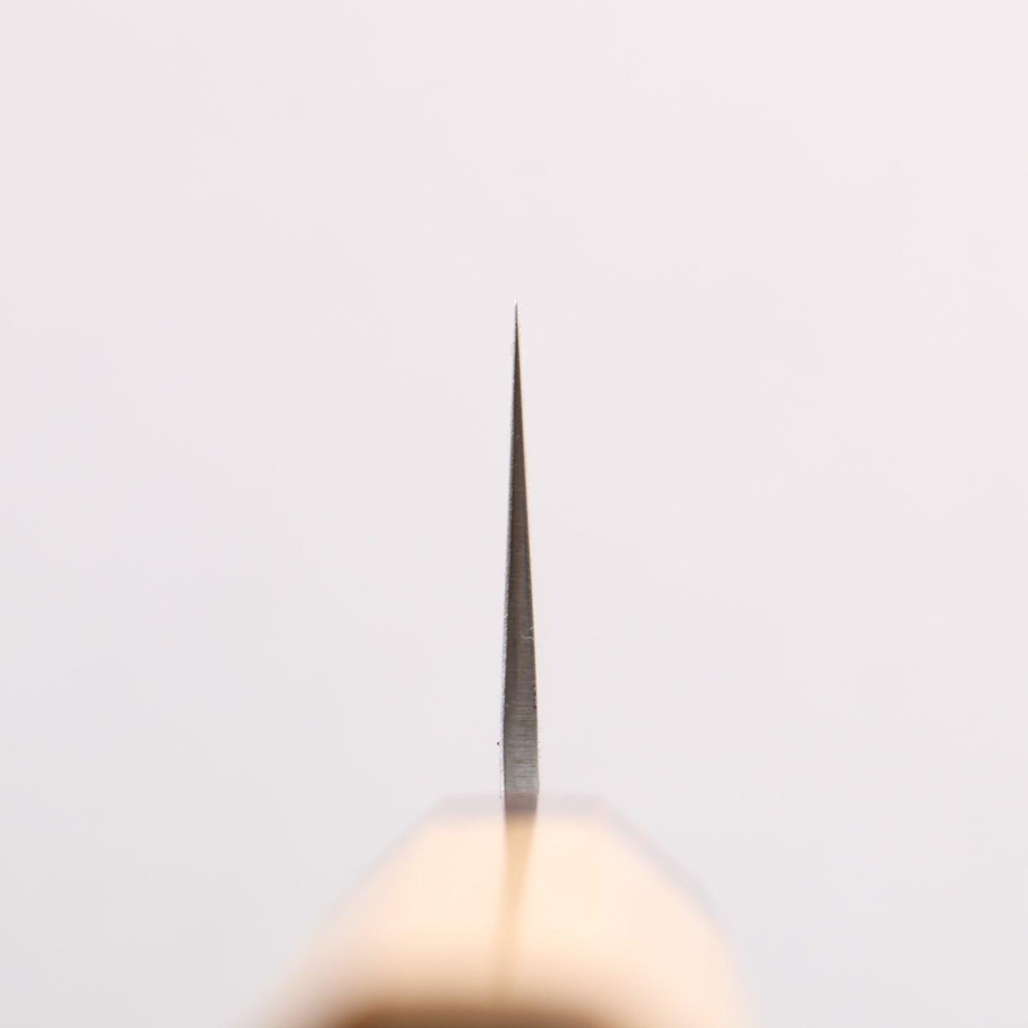 翁流 白ニ鋼 鎚目 牛刀包丁 180mm ケヤキ柄 - 清助刃物