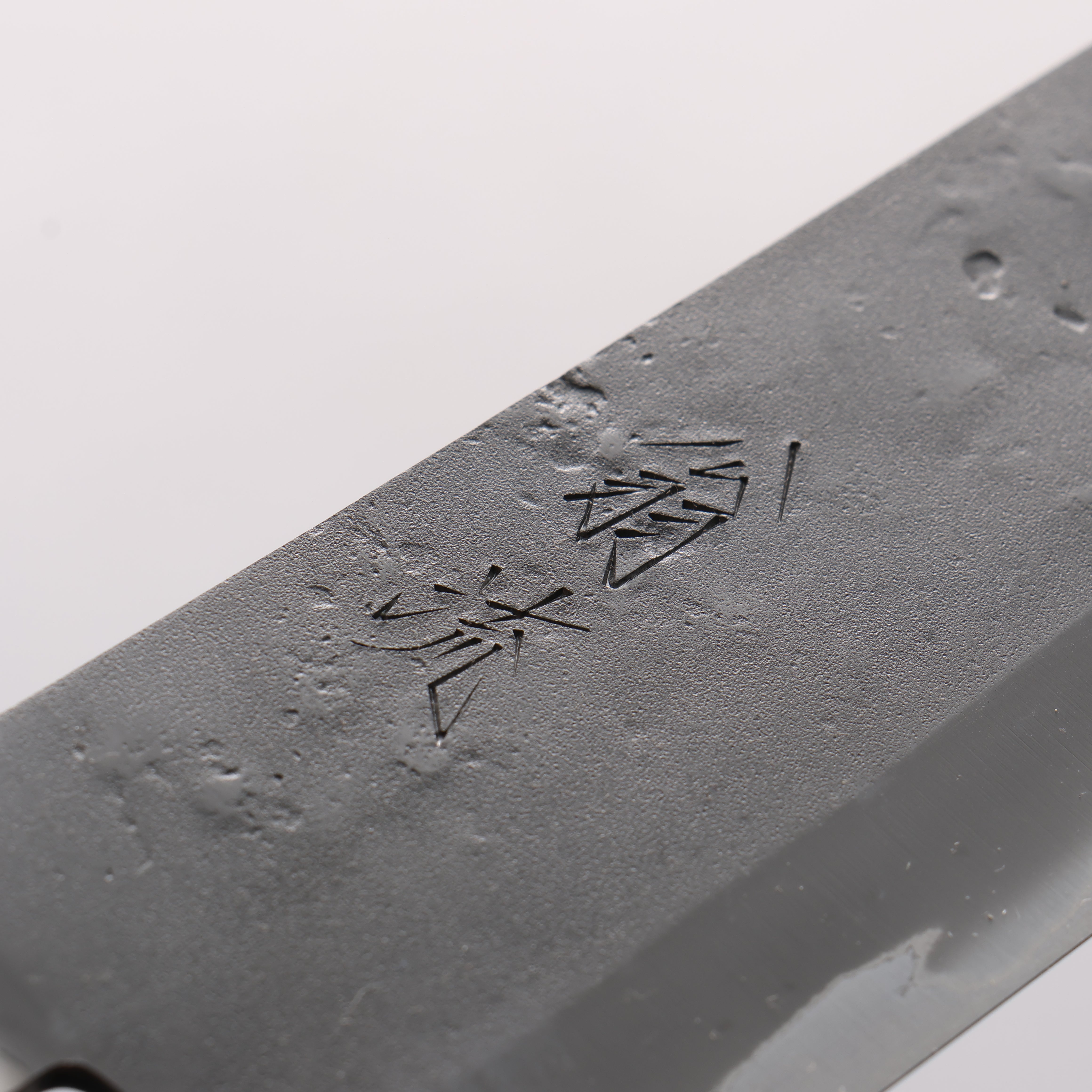 翁流 青紙 梨地 三徳包丁 170mm ウォルナット柄 SN-03 - 清助刃物