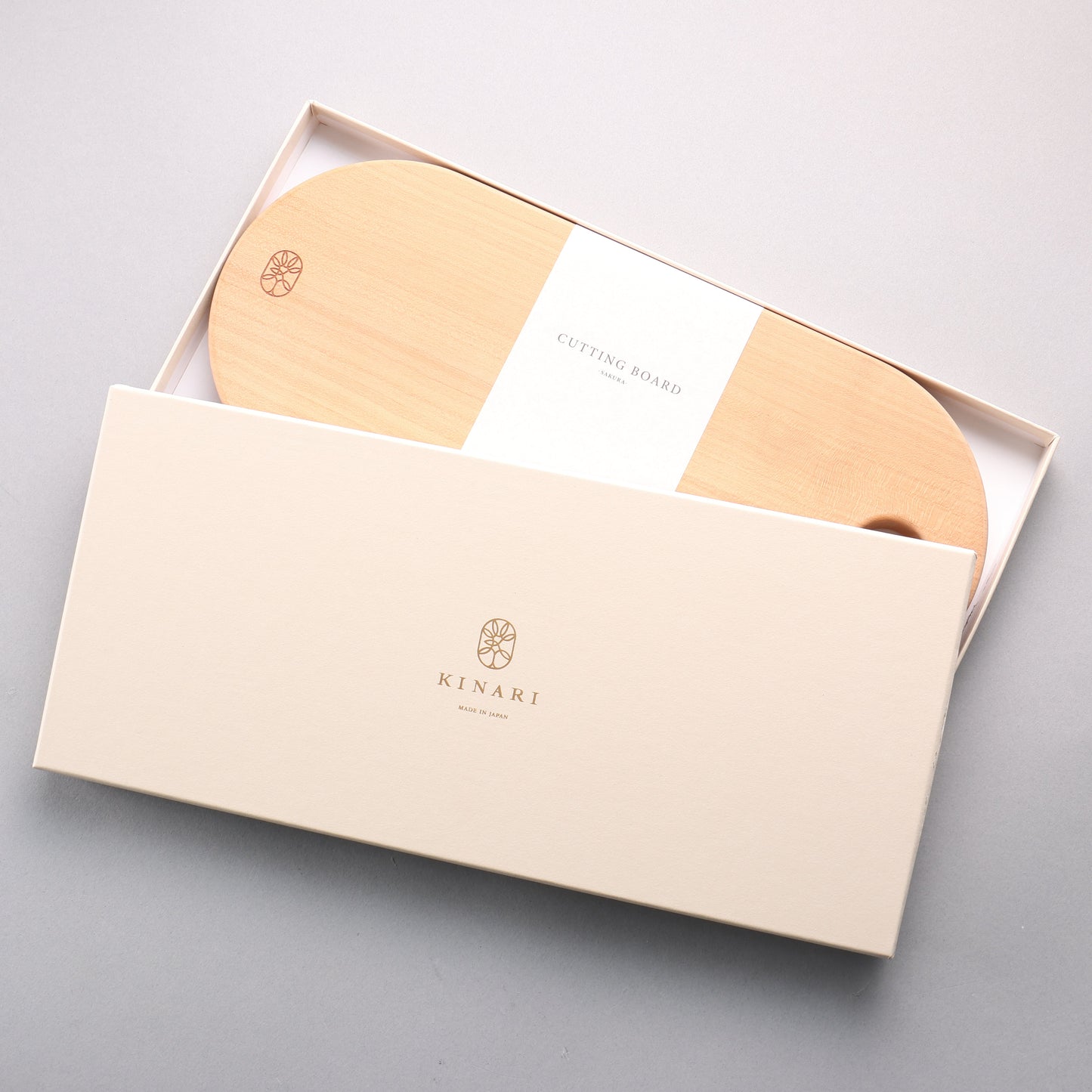 KINARI 山桜 まな板 Small (小) 320 x 140 x 20mm - 清助刃物