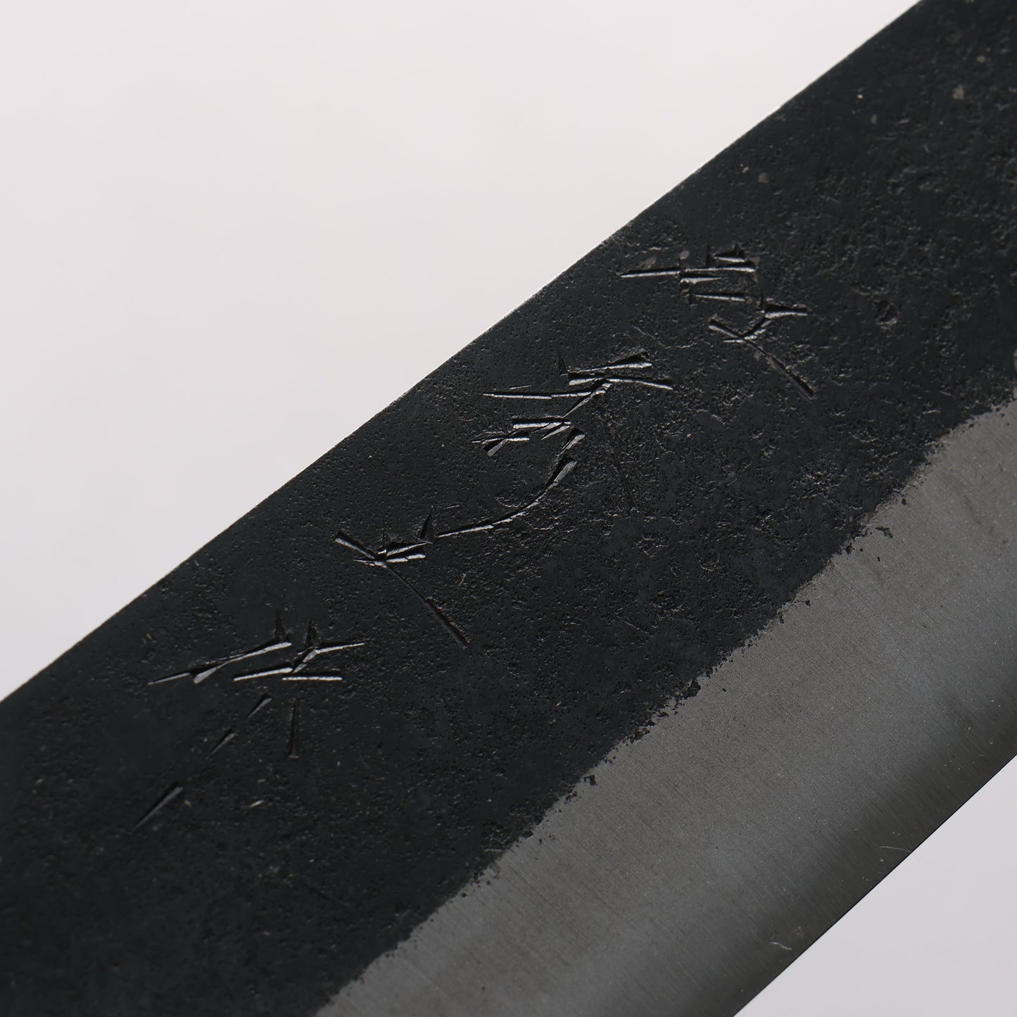 田中 誠貴 鉄火 青ニ鋼 黒打 鎚目(角) 切付牛刀包丁 270mm ウォルナット柄 - 清助刃物