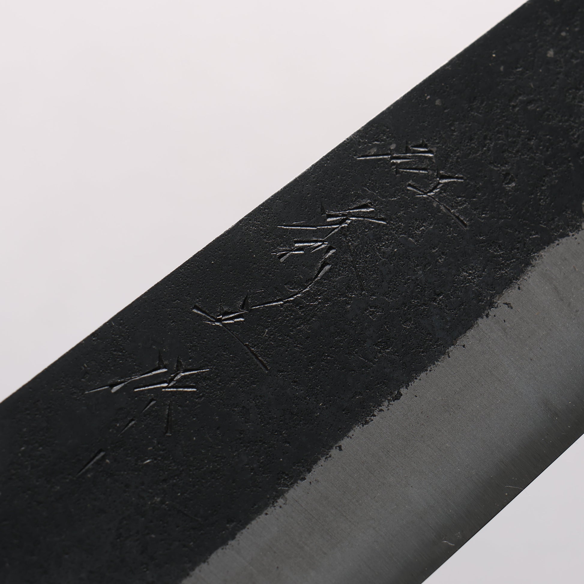 田中 誠貴 鉄火 青ニ鋼 黒打 鎚目(角) 切付牛刀包丁 270mm ウォルナット柄 - 清助刃物