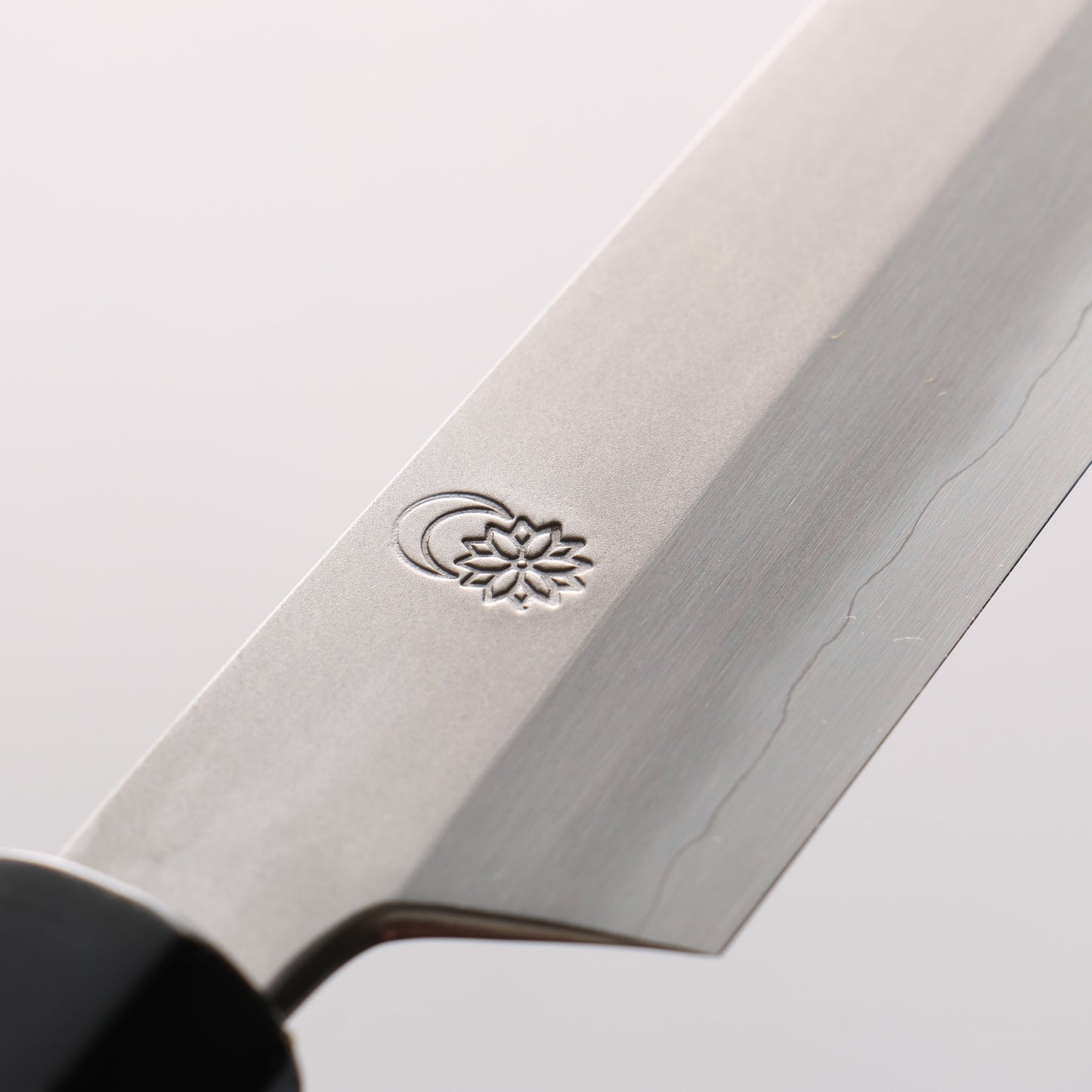 菊月 銀三鋼 暈し 先丸蛸引包丁 270mm 朴柄 - 清助刃物