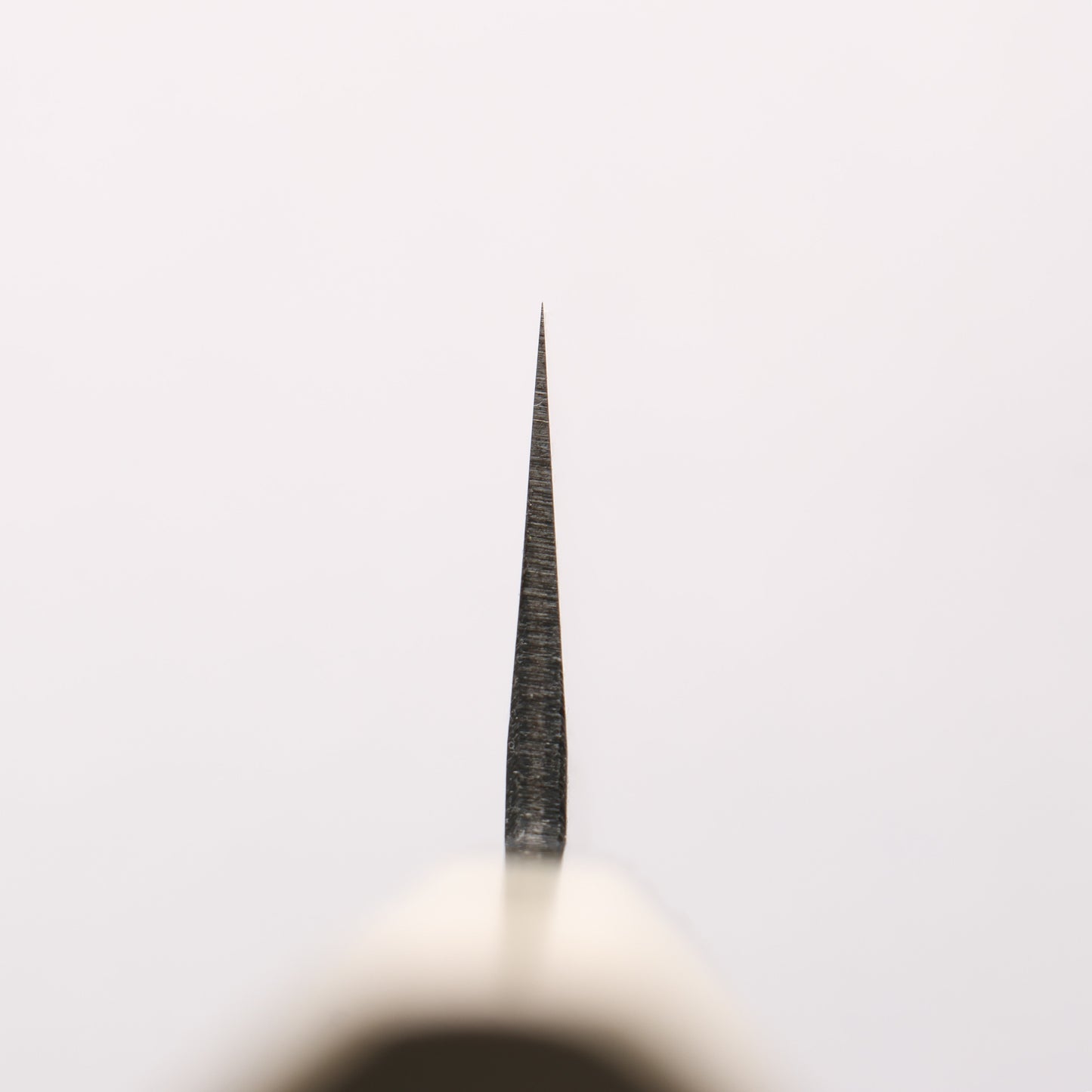 菊月 白ニ鋼 黒仕上げ 切付三徳包丁  180mm 朴柄