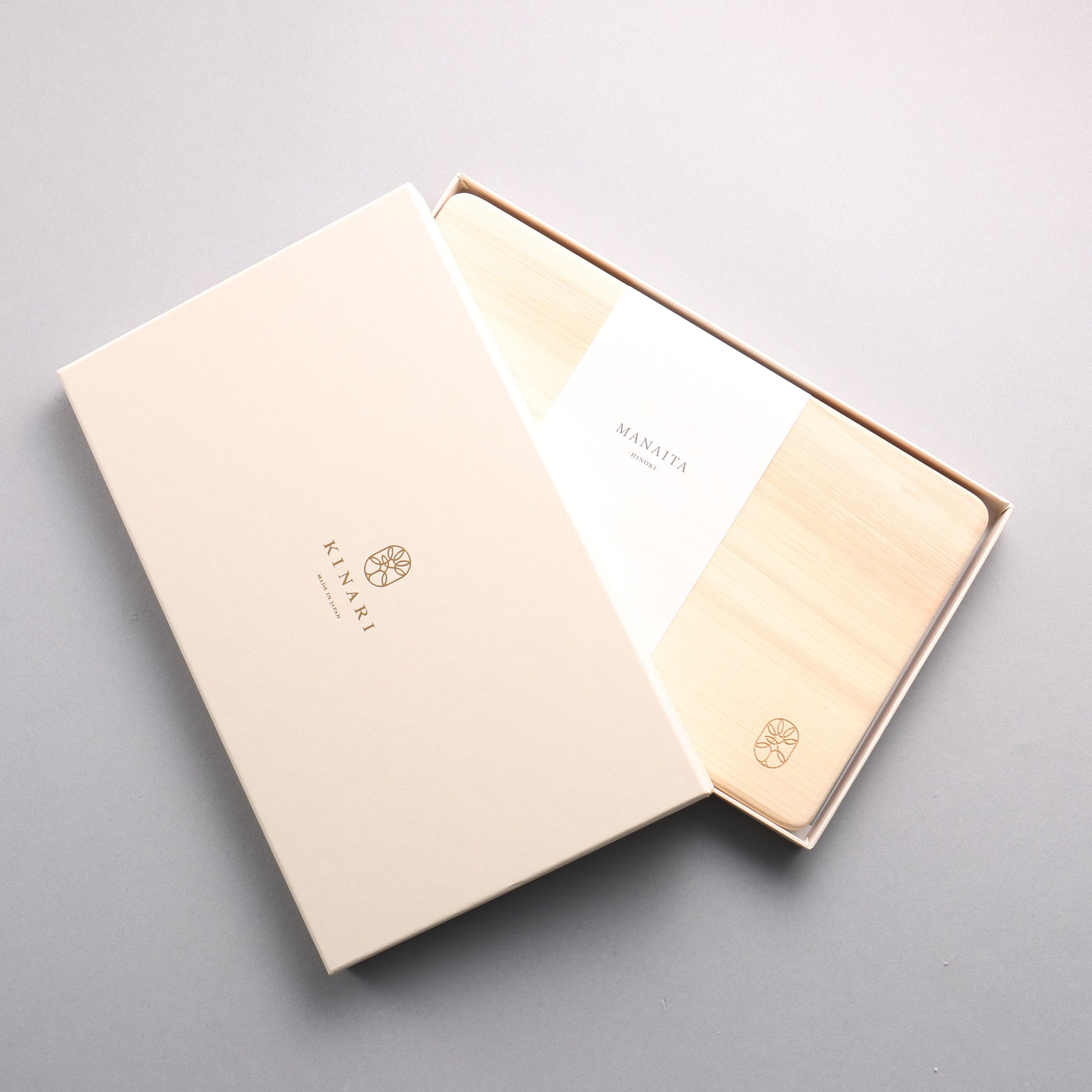 KINARI ヒノキ まな板 Mini (ミニ) 250 x 150 x 20mm - 清助刃物