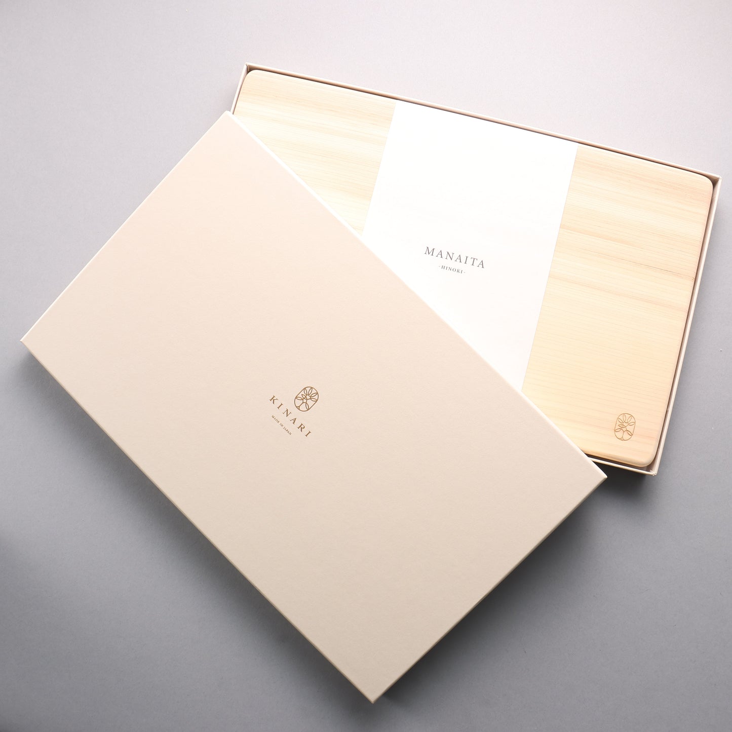 KINARI ヒノキ まな板 Standard (標準) 360 x 220 x 25mm - 清助刃物