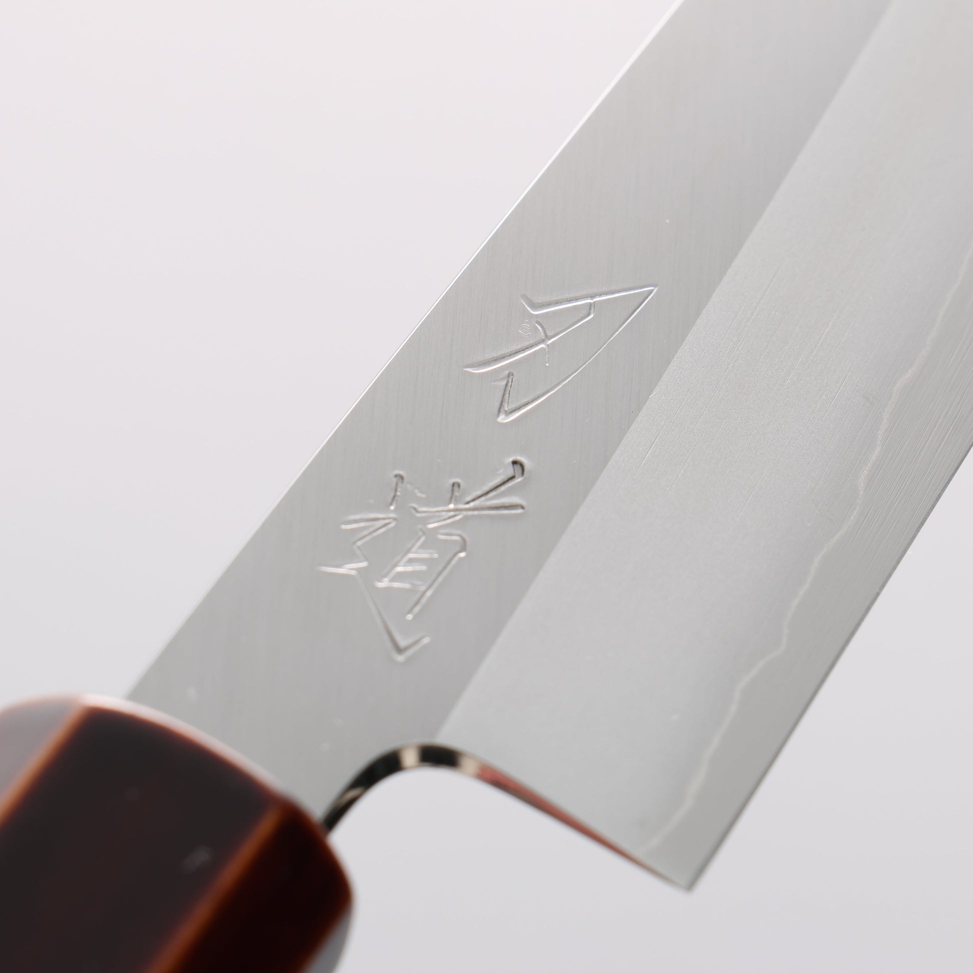 刃道 銀三鋼 磨き仕上げ ペティーナイフ 150mm 漆 木地呂塗り柄 - 清助刃物
