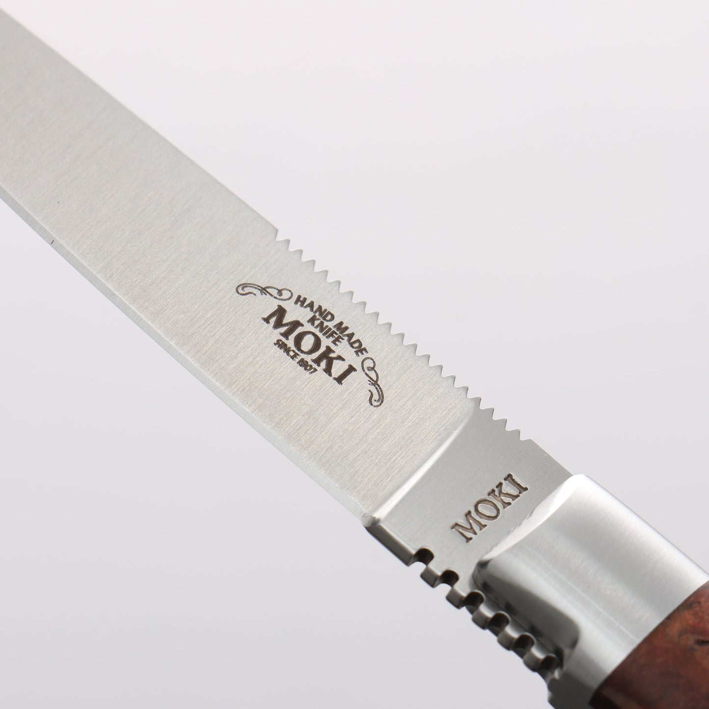 Moki Trout & Bird Fixed Blade Knife w/ Chinese Quince (light) - 清助刃物